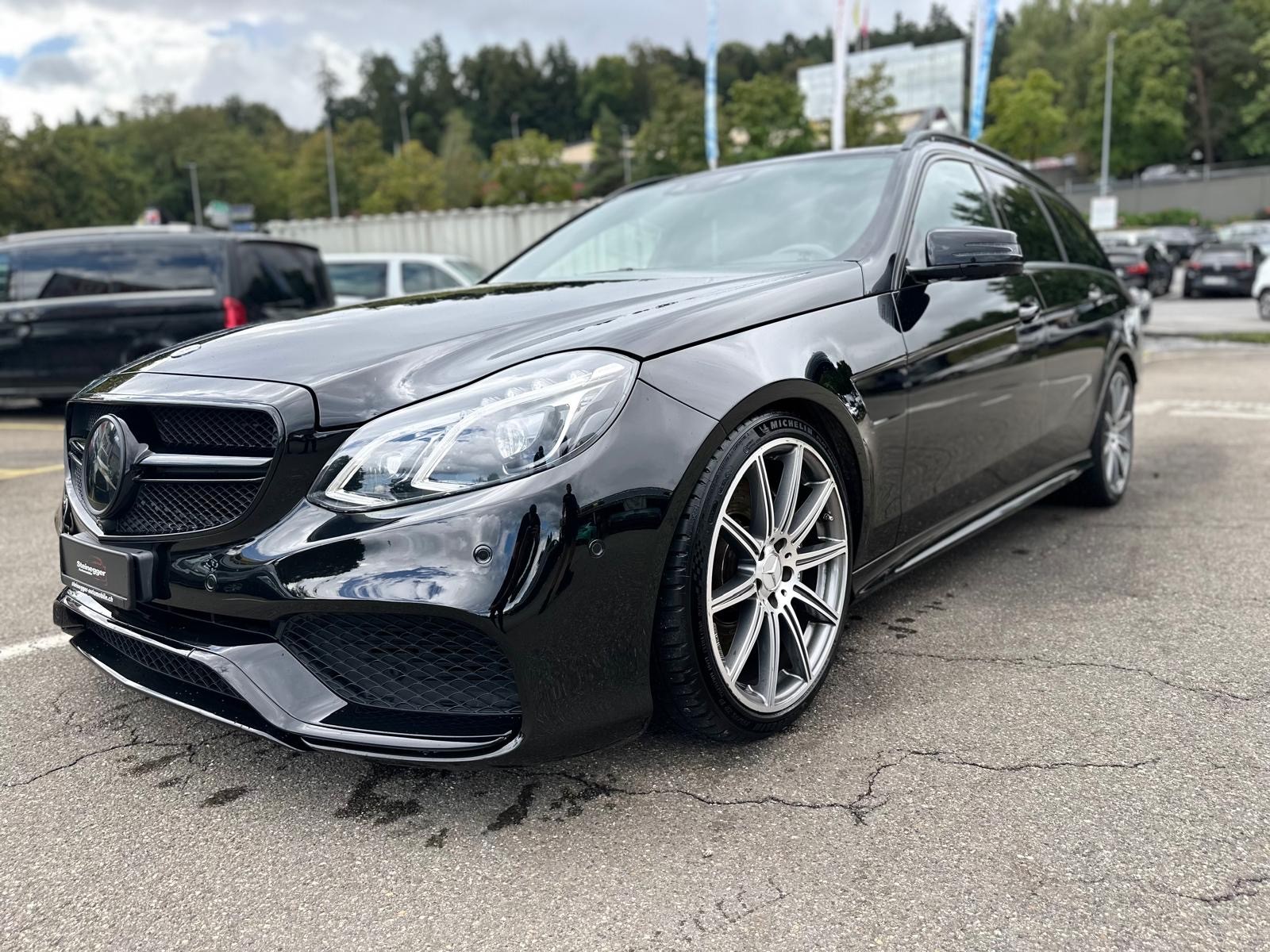 MERCEDES-BENZ E 63 AMG 4Matic Speedshift ° All Black ° KW Gewindefahrwerk °-image-5