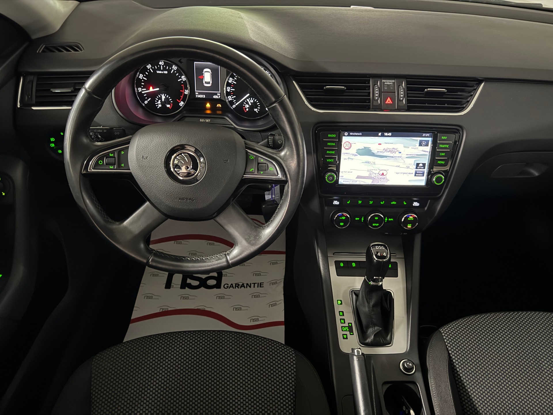 SKODA Octavia Combi 1.8 TSI Elegance 4x4 DSG mit AHK-image-12