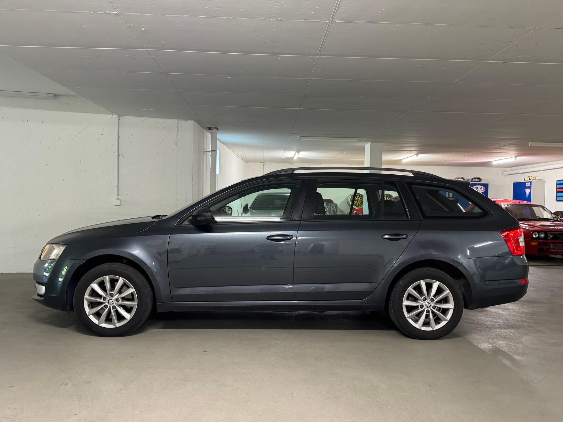 SKODA Octavia Combi 1.8 TSI Elegance 4x4 DSG mit AHK-image-3