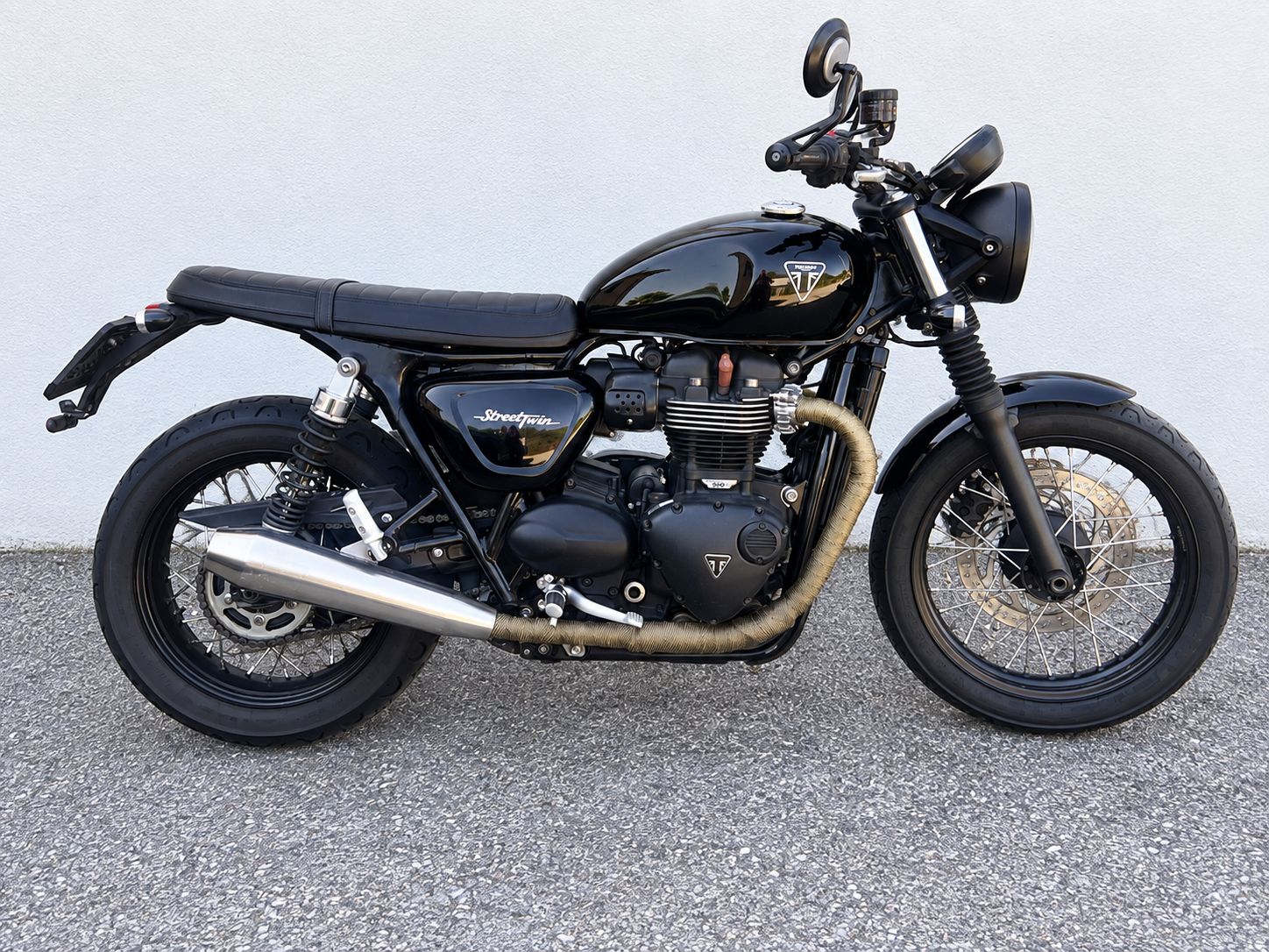 TRIUMPH Street Twin 900 i-image-1