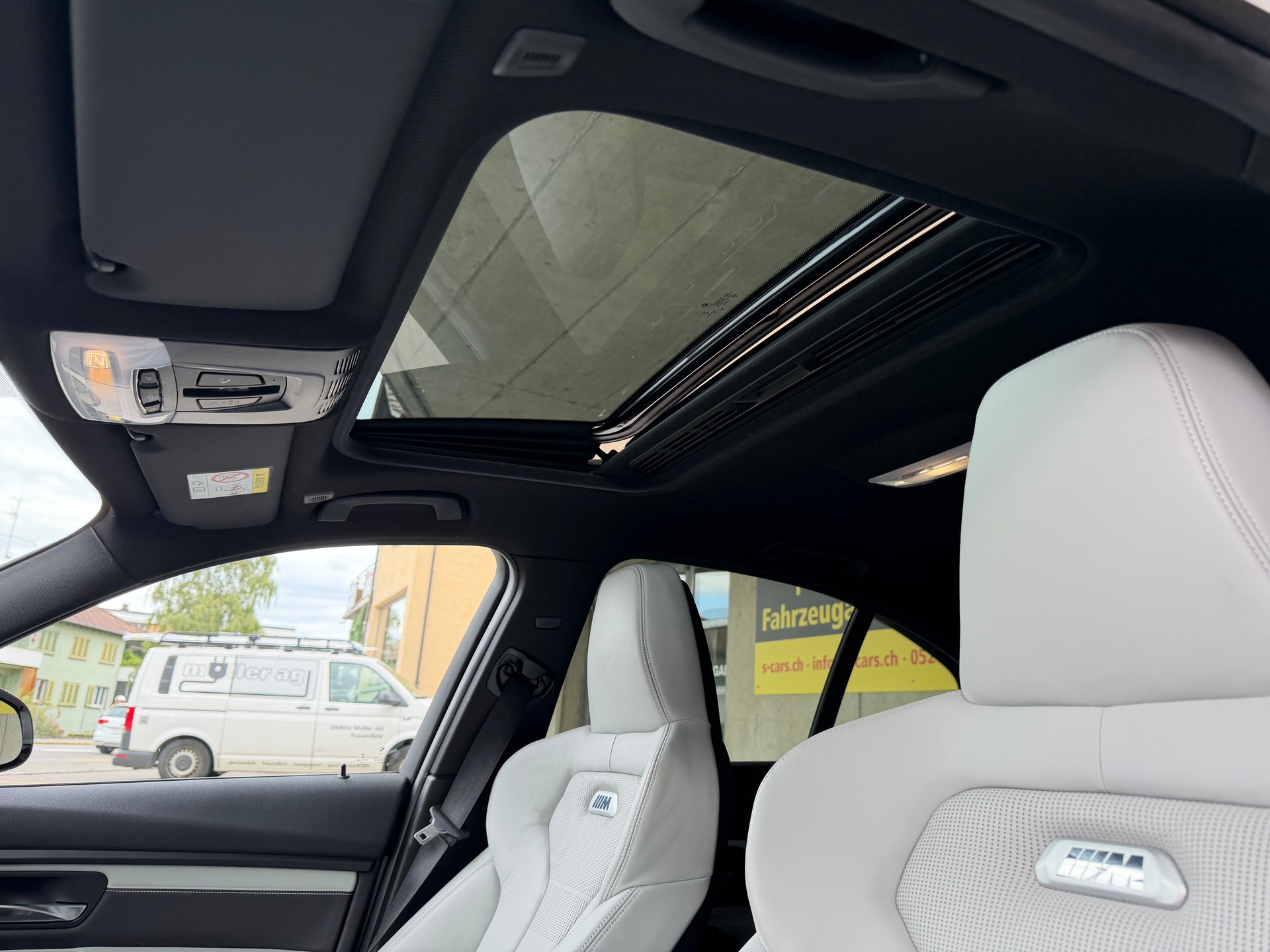 BMW M3 Drivelogic-image-11
