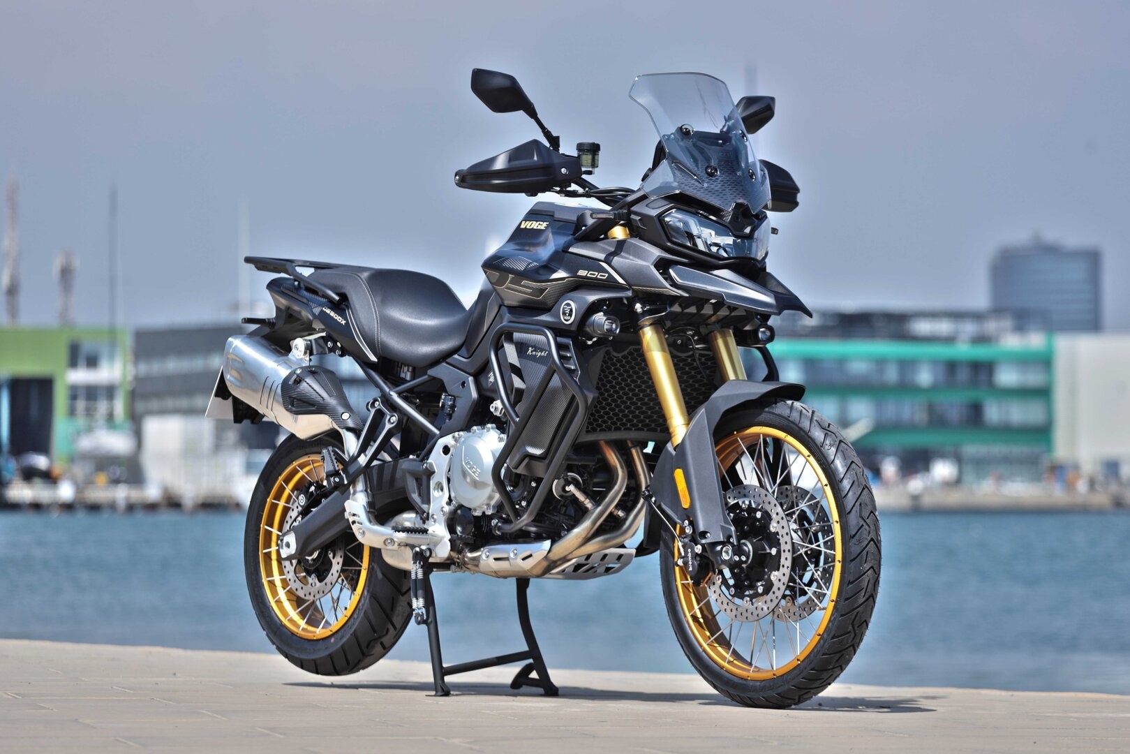 VOGE 900 DSX-image-0