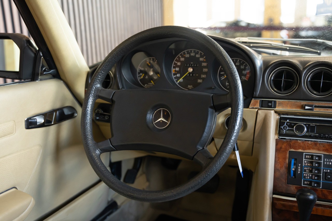 MERCEDES-BENZ 500 SLC-image-21