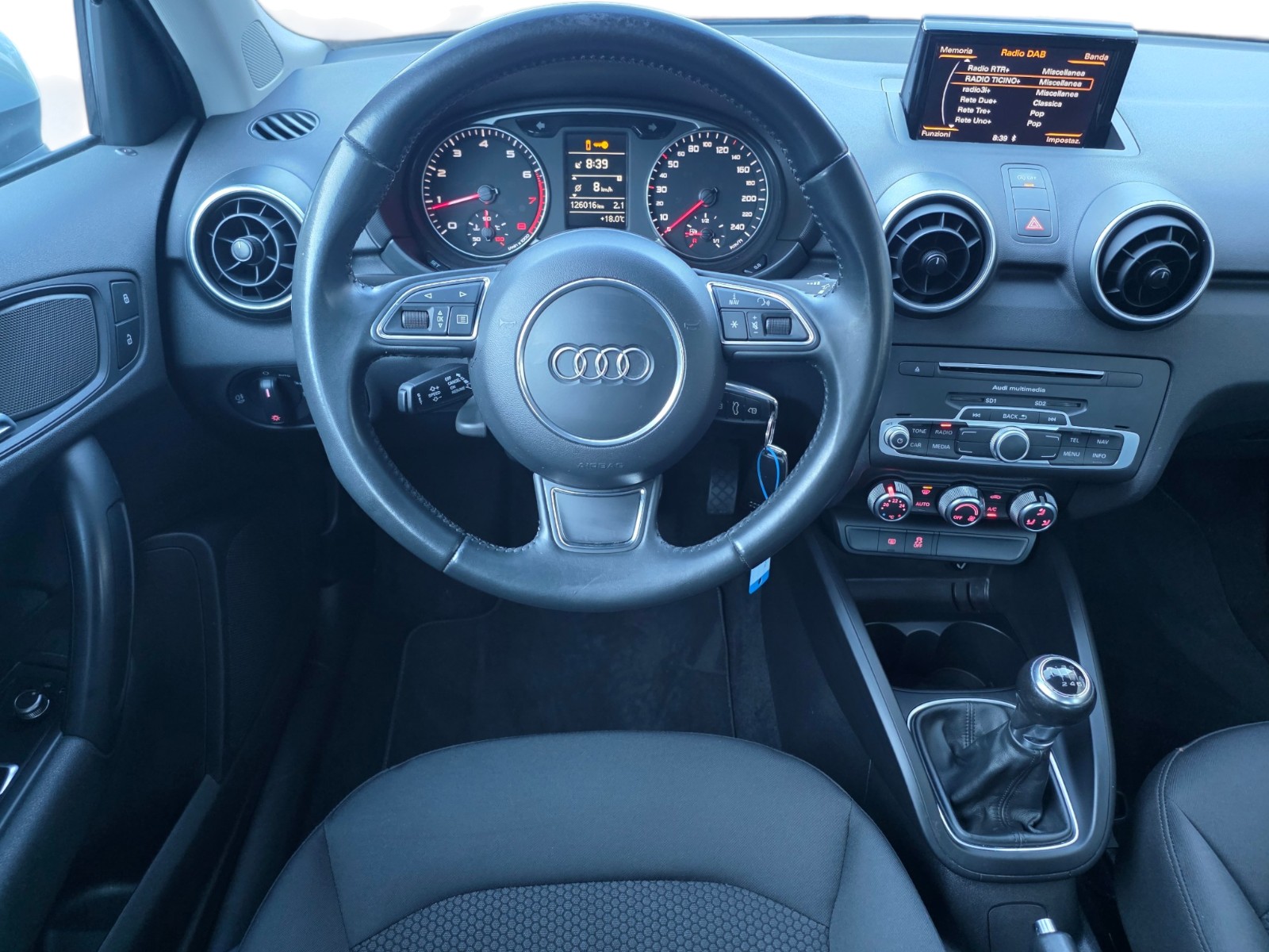 AUDI A1 Sportback 1.4 TFSI Sport-image-9