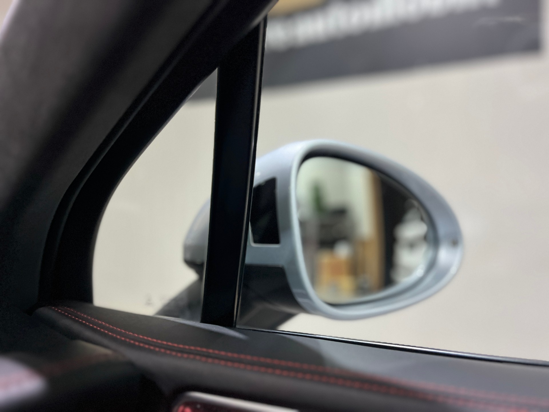 PORSCHE Macan Turbo PDK-image-14
