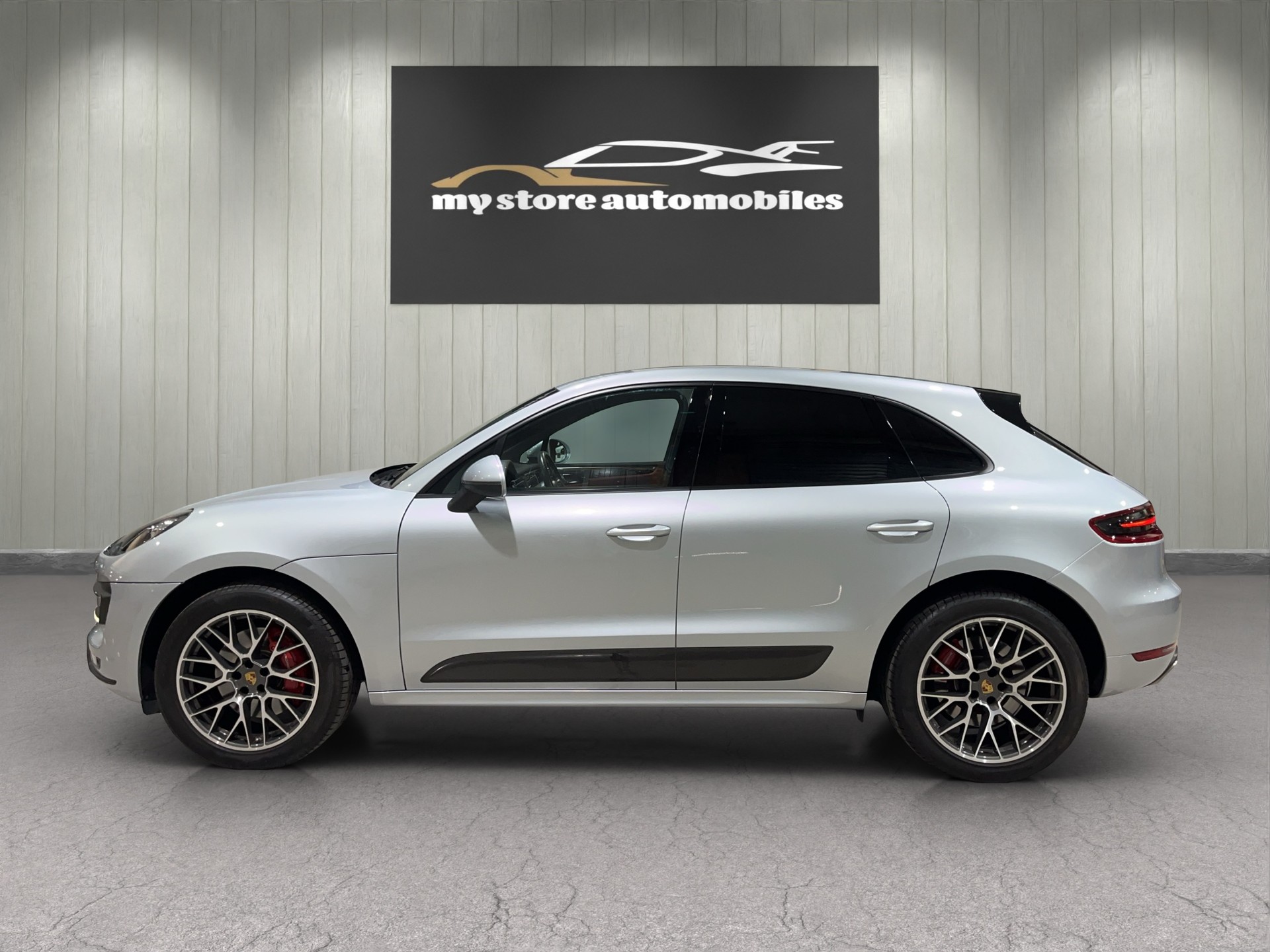 PORSCHE Macan Turbo PDK