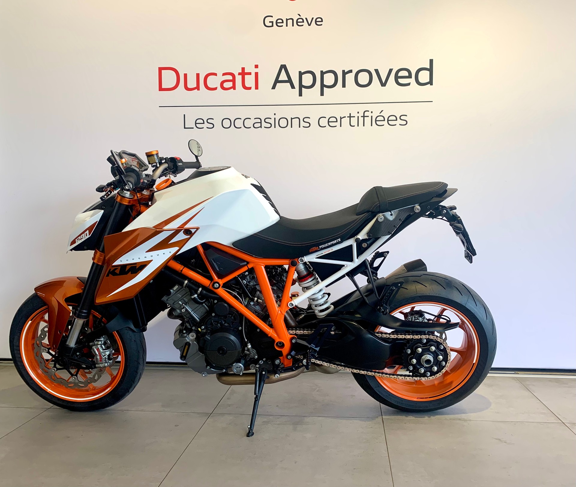 KTM 1290 Super Duke R Special Edition-image-1