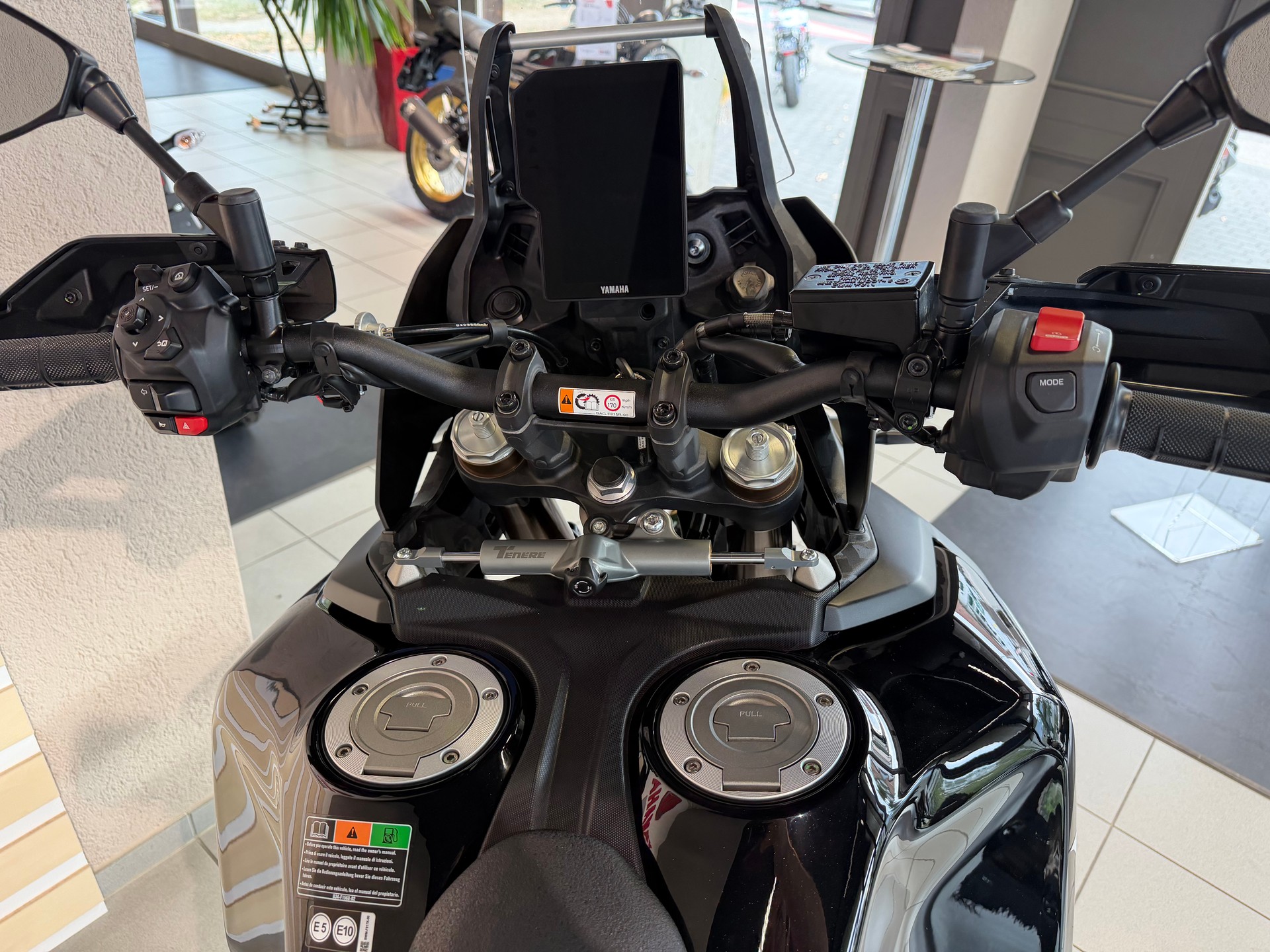 YAMAHA Wold Raid Black Edition 2-image-3