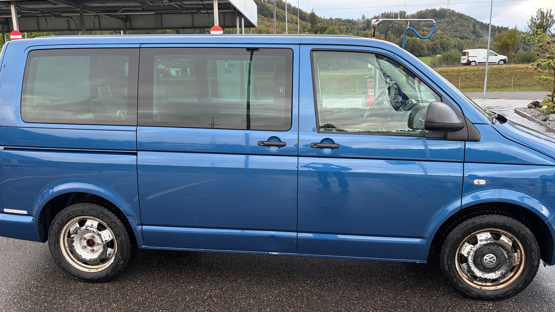 VW Multivan 2.0 TDI CR Startline 4Motion-image-4