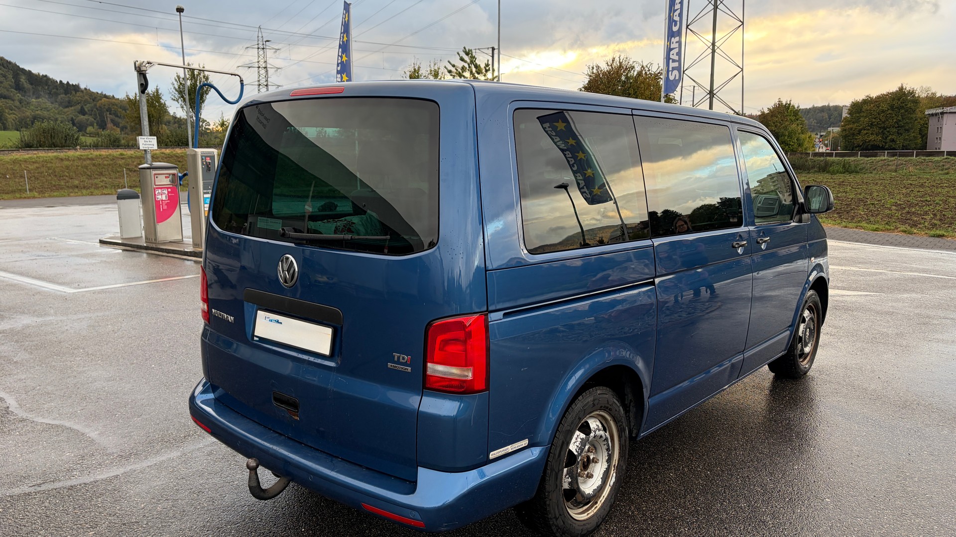 VW Multivan 2.0 TDI CR Startline 4Motion-image-2