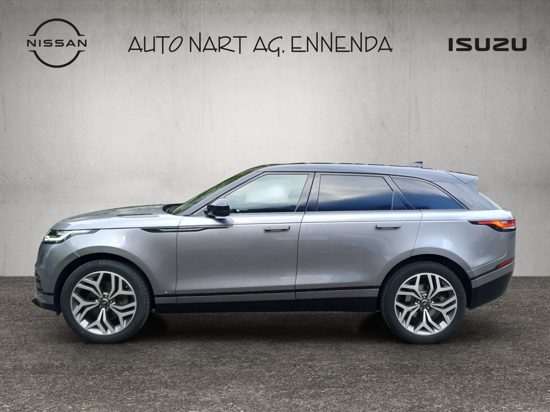 LAND ROVER RR Velar R-Dynamic D 300 S-showroom-element-1