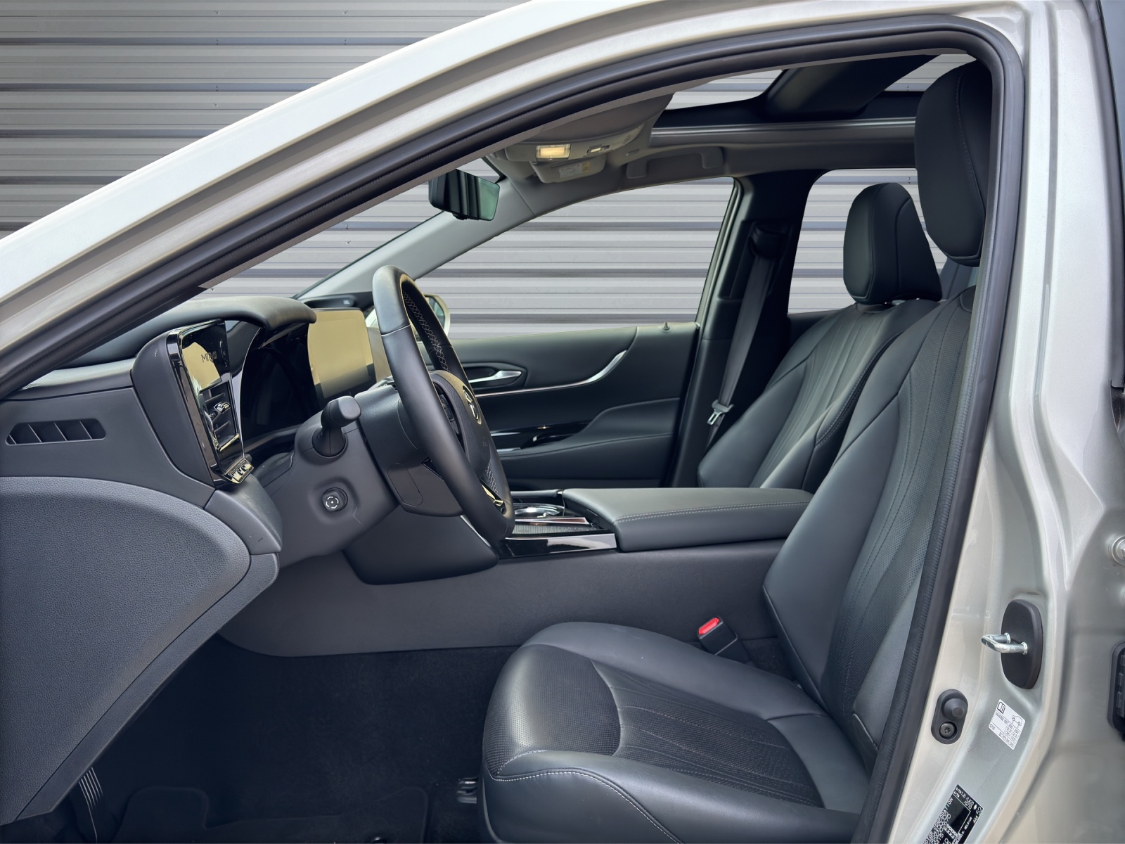 TOYOTA Mirai Fuel cell Platinum-image-8