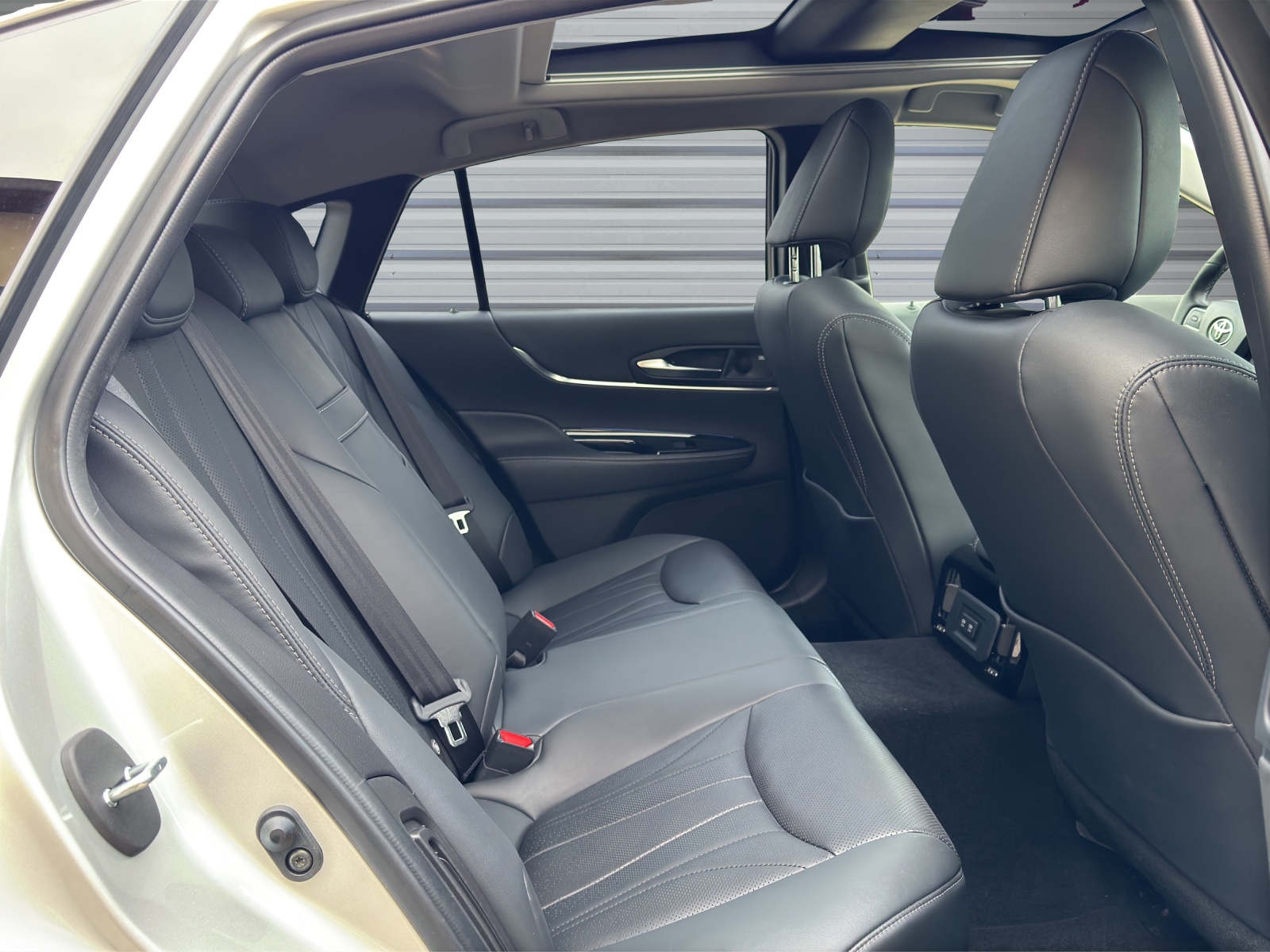 TOYOTA Mirai Fuel cell Platinum-image-14