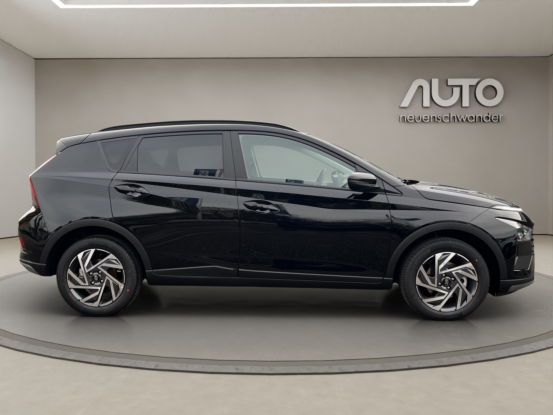 HYUNDAI Bayon 1.0 T-GDi Amplia DCT-showroom-element-3