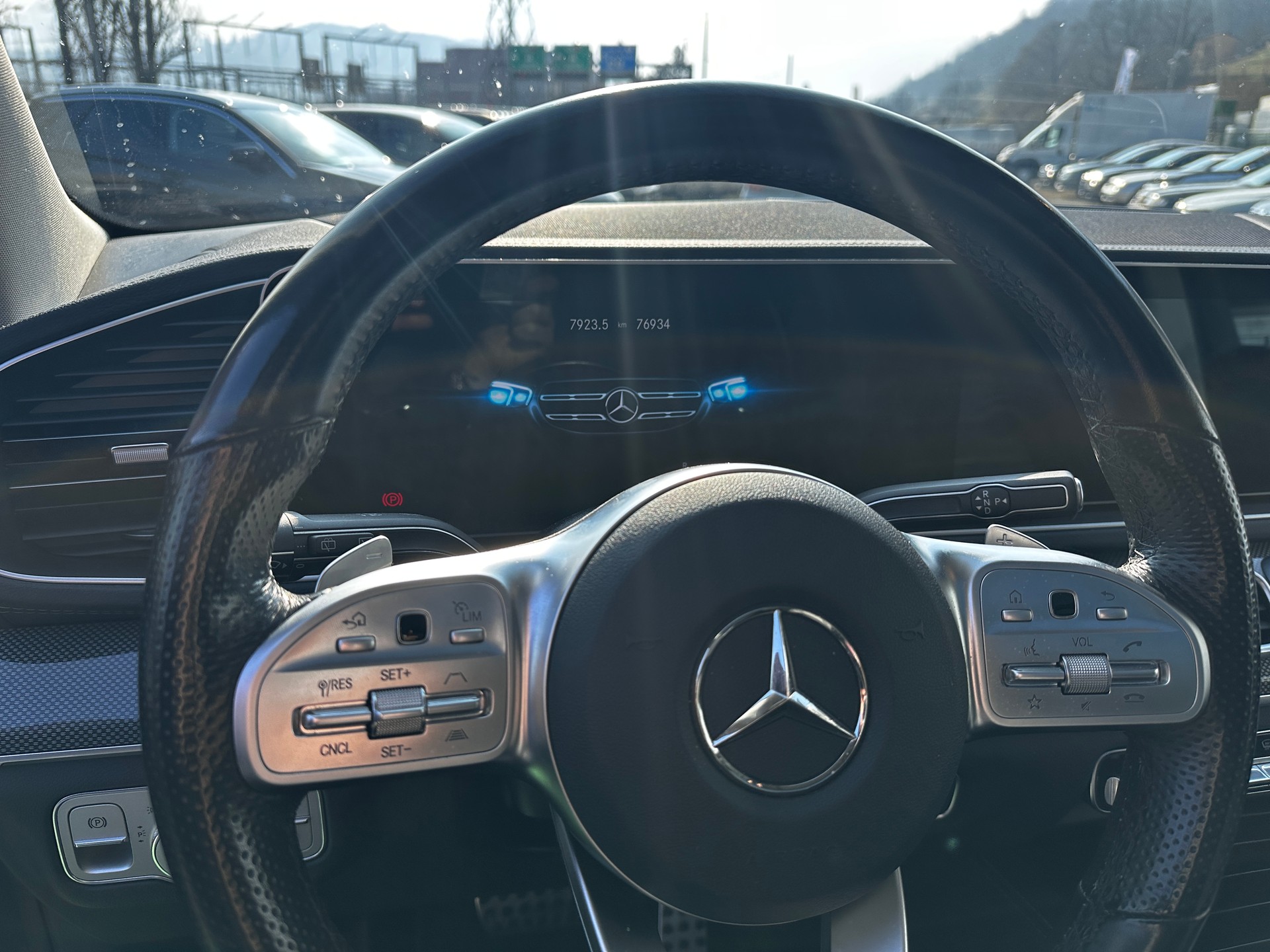 MERCEDES-BENZ GLS 350 d 4Matic 9G-Tronic-image-10