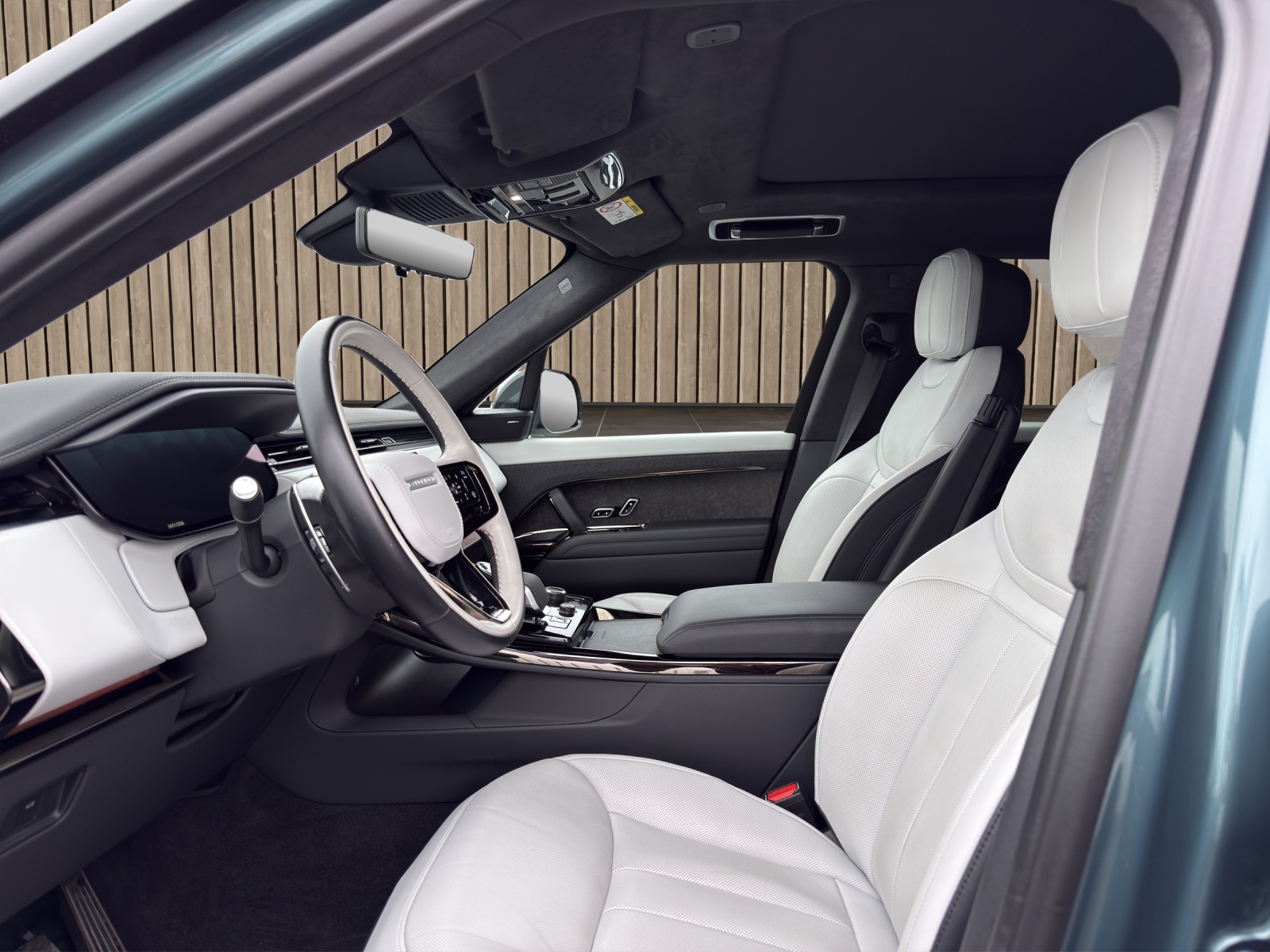 LAND ROVER Range Rover Sport P530 4.4 V8 First Edition Automatic mit Standheizung, Hinterachslenkung!-image-5