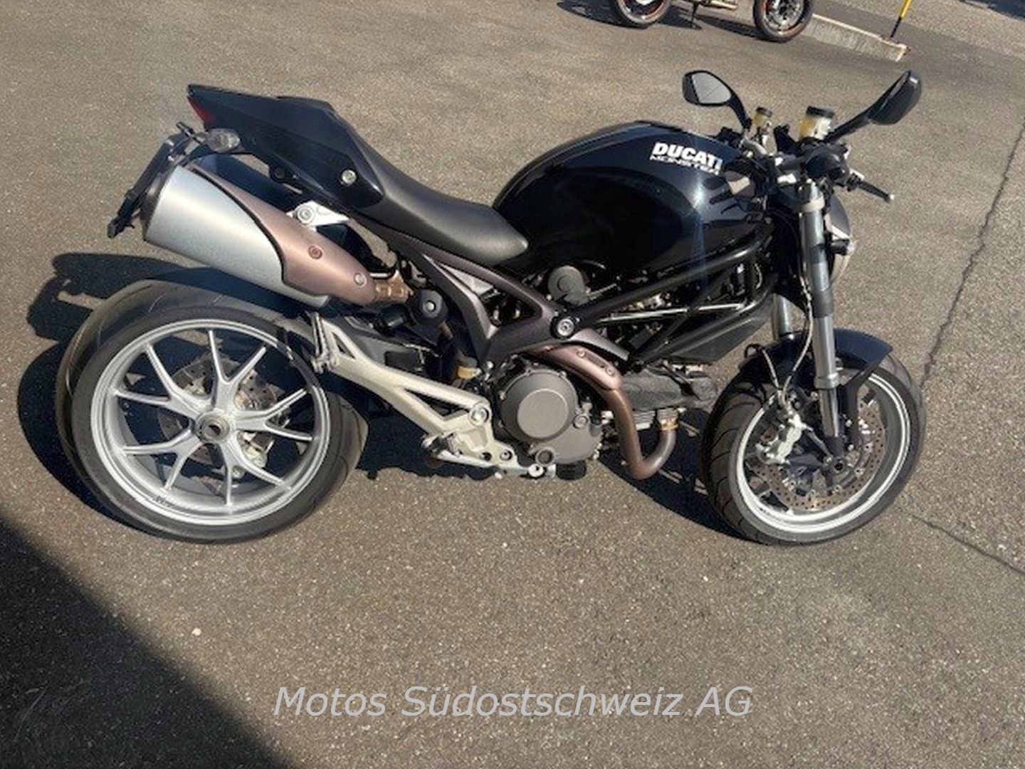 DUCATI MONSTER 1100 S ABS-image-2