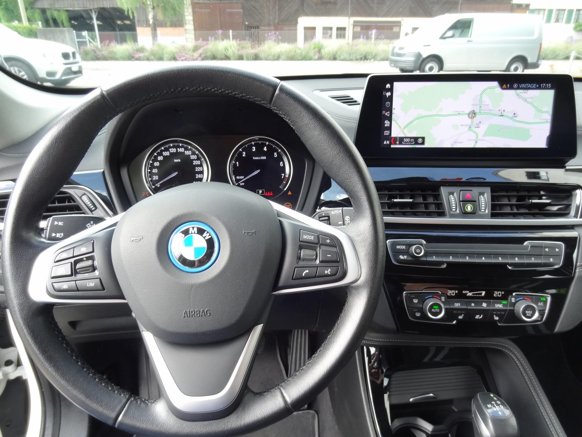 BMW X1 xDrive 25e Sport Line Steptronic-image-6