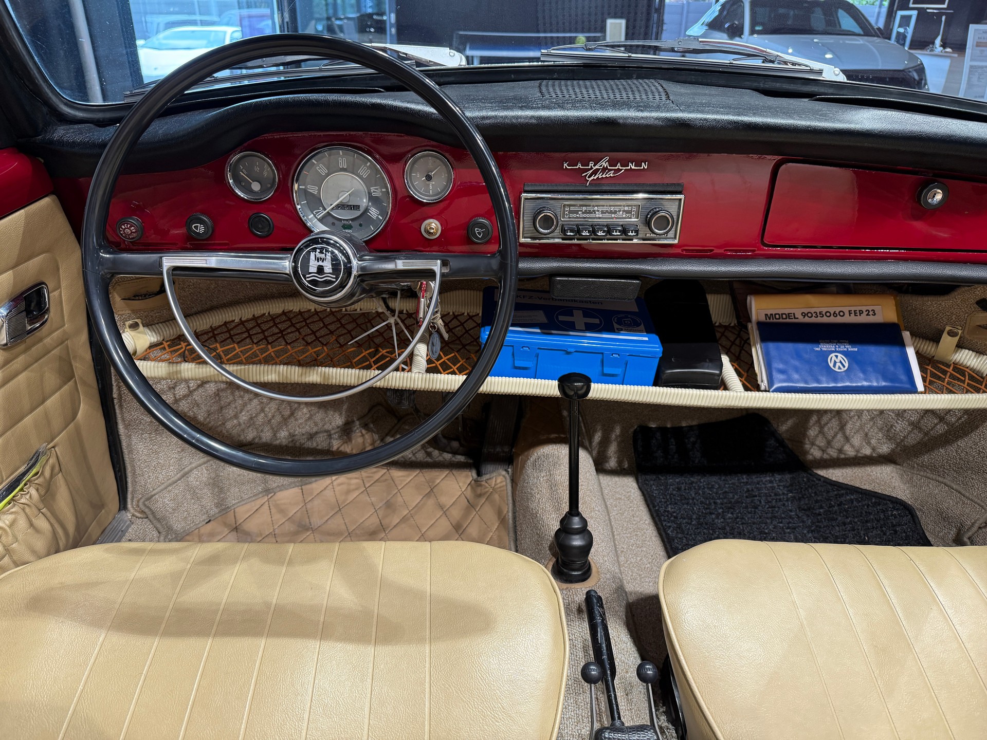 VW KARMANN-GHIA-image-15