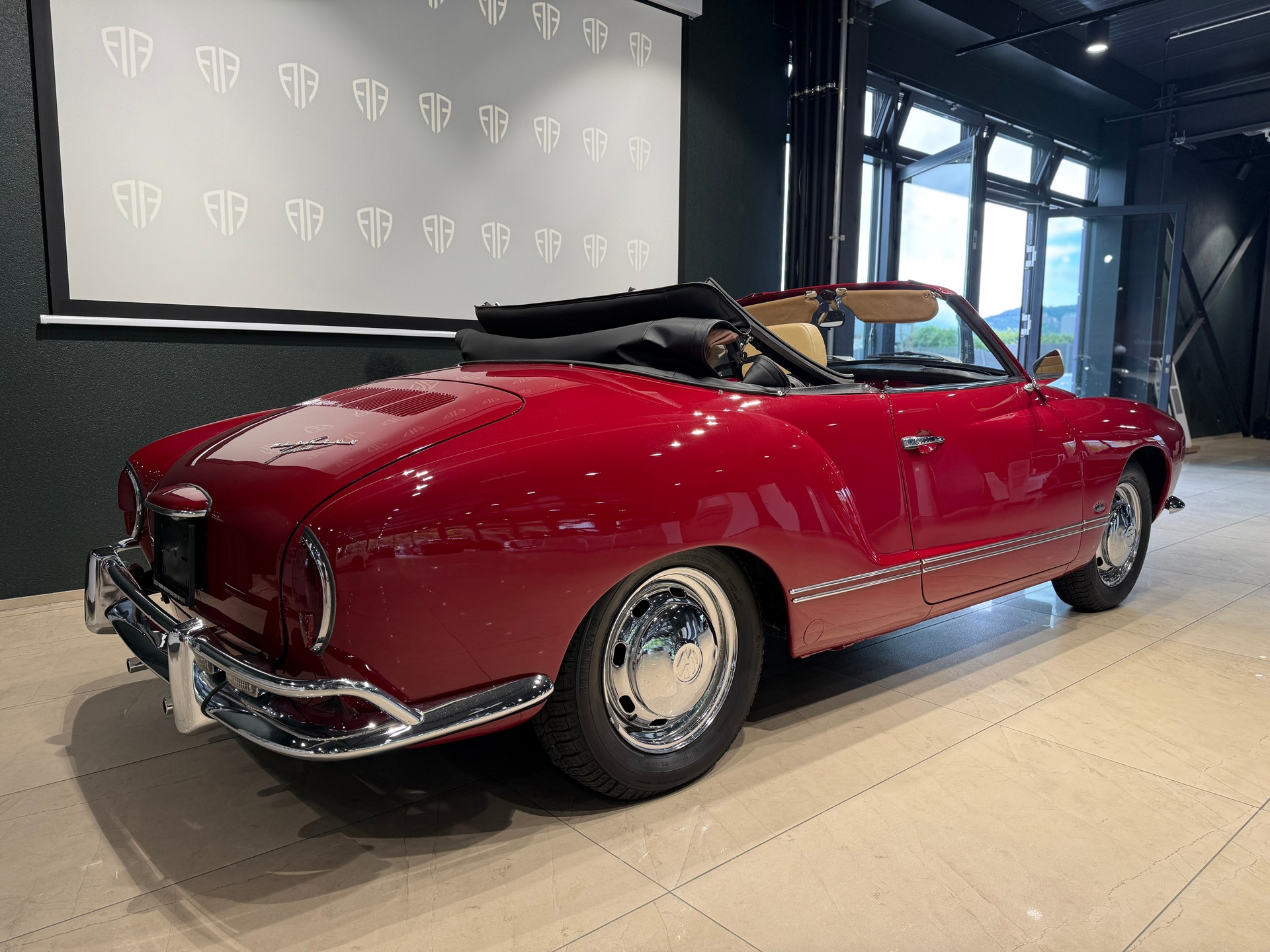 VW KARMANN-GHIA-image-10