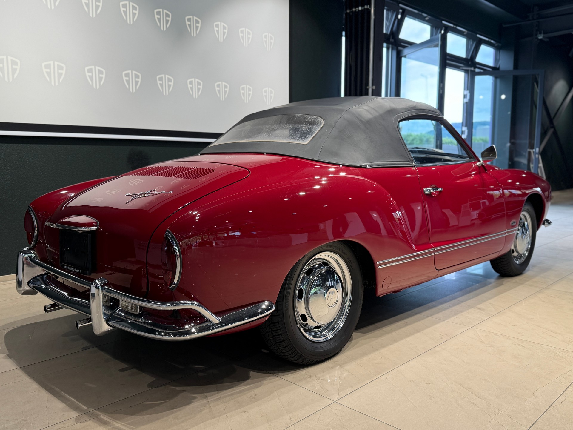 VW KARMANN-GHIA-image-9