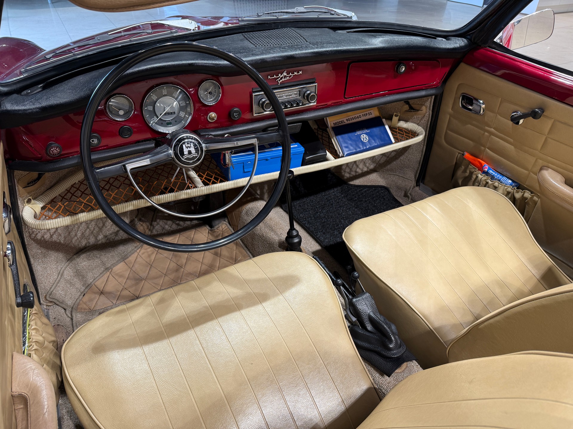 VW KARMANN-GHIA-image-14