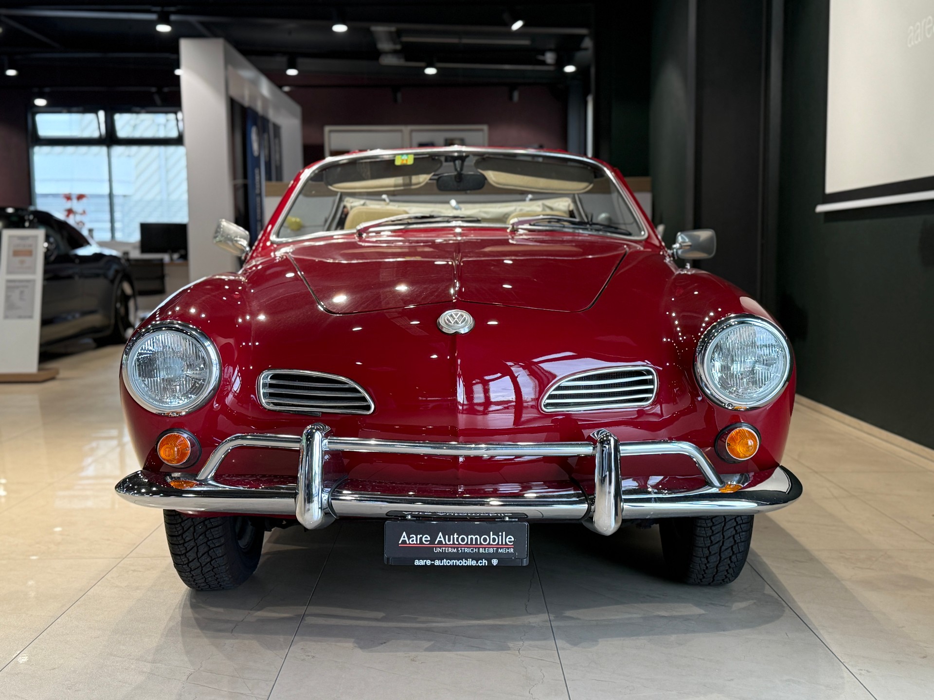 VW KARMANN-GHIA-showroom-element-3