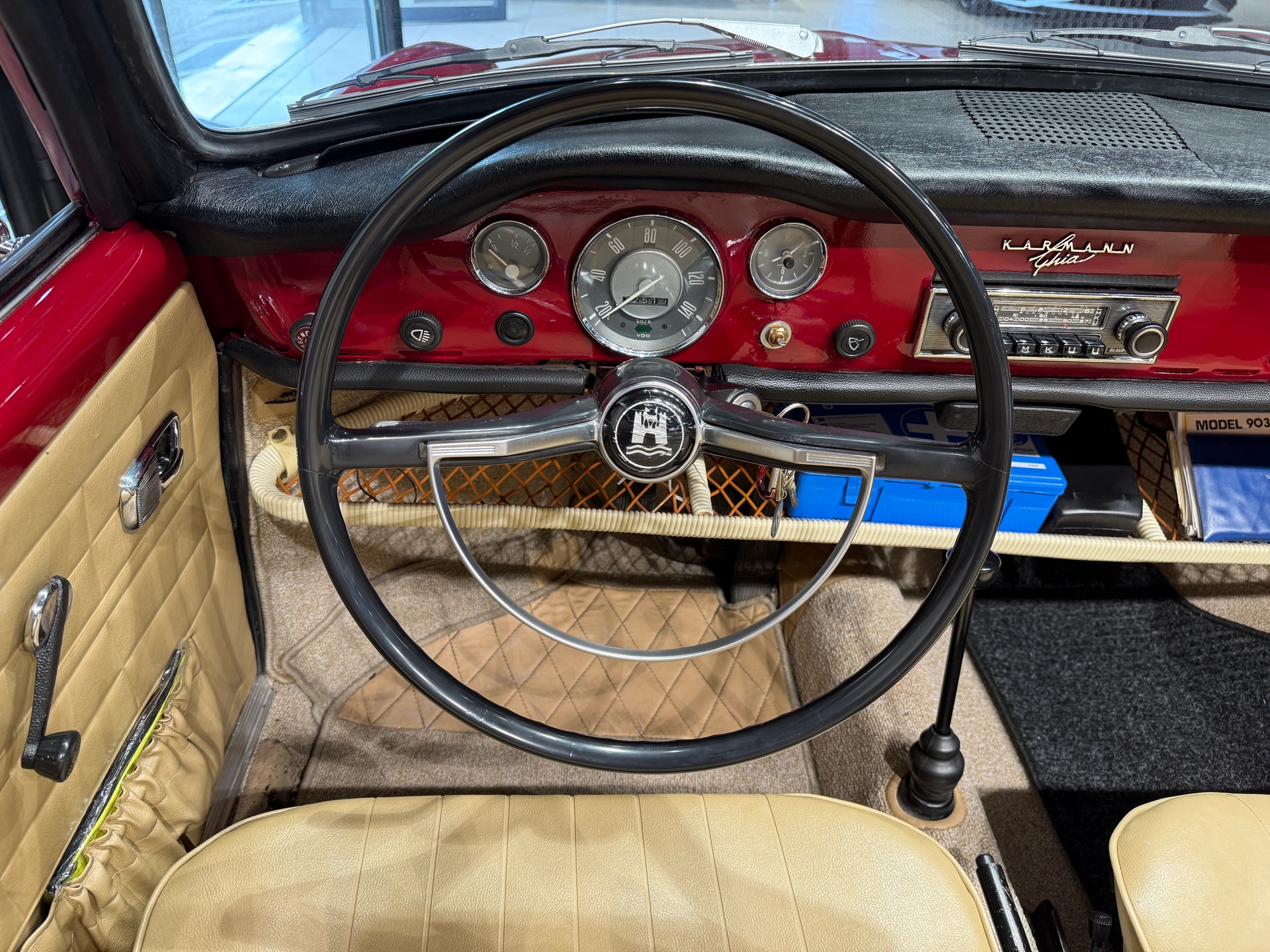 VW KARMANN-GHIA-image-16