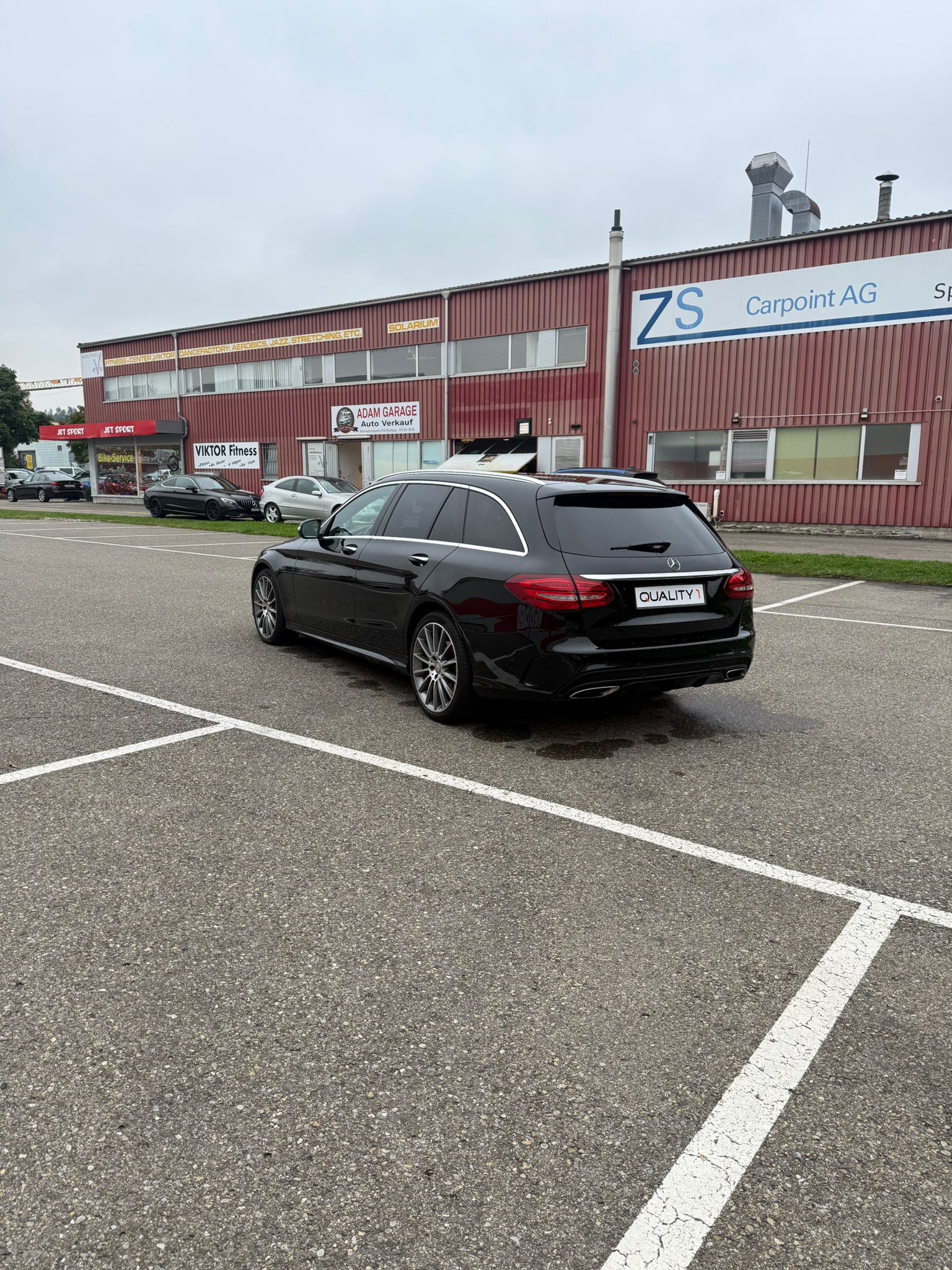MERCEDES-BENZ C 400 AMG Line 4Matic 7G-Tronic-image-4