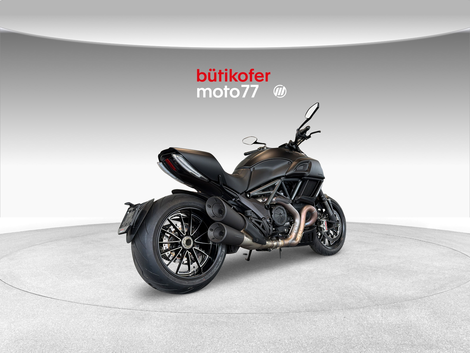 DUCATI 1200 Diavel Dark ABS-image-3