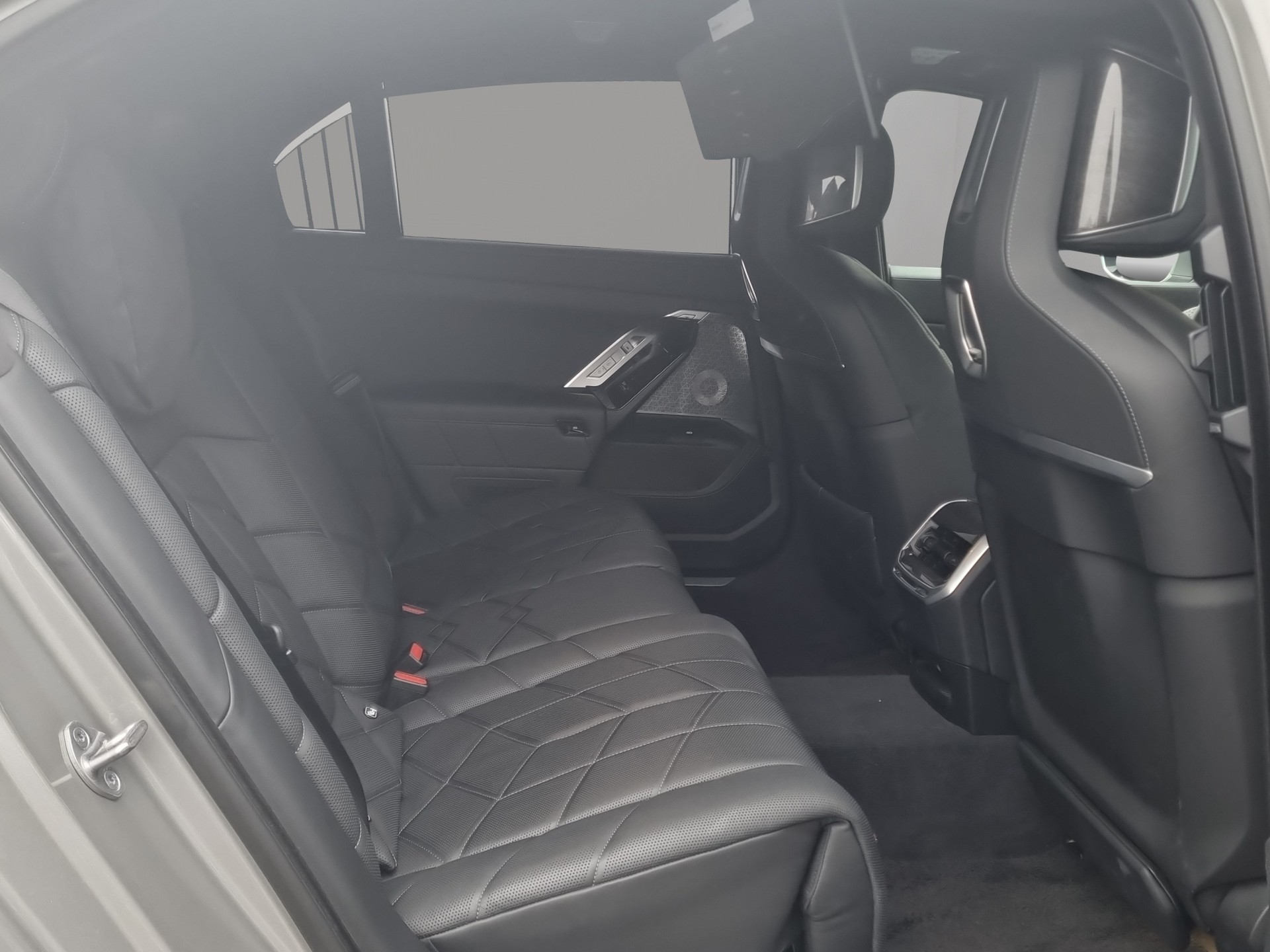 BMW i7 xDrive 60-image-21