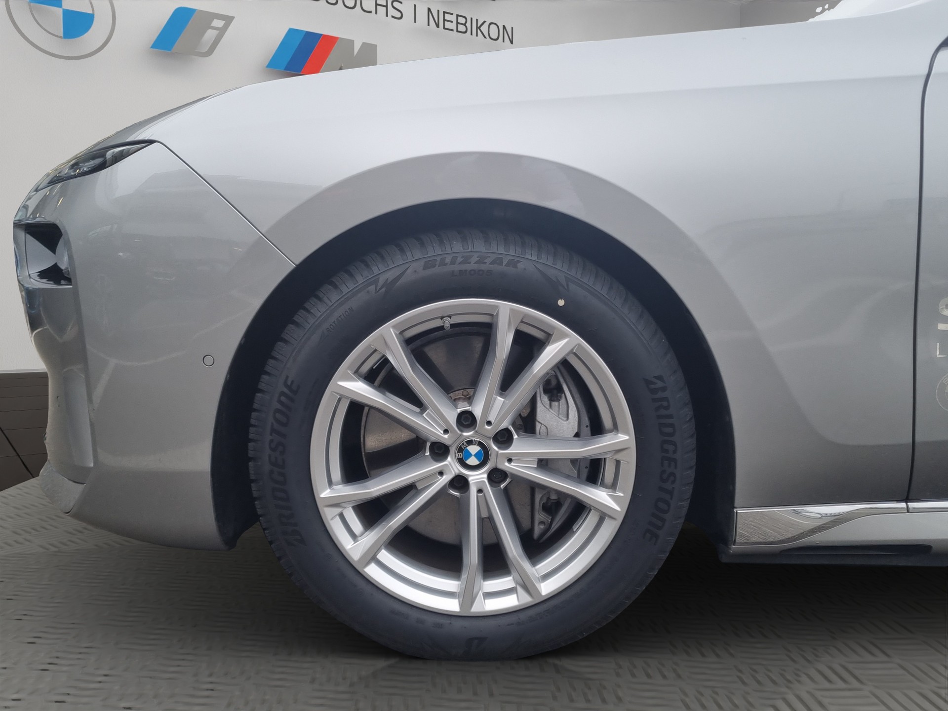 BMW i7 xDrive 60-image-9