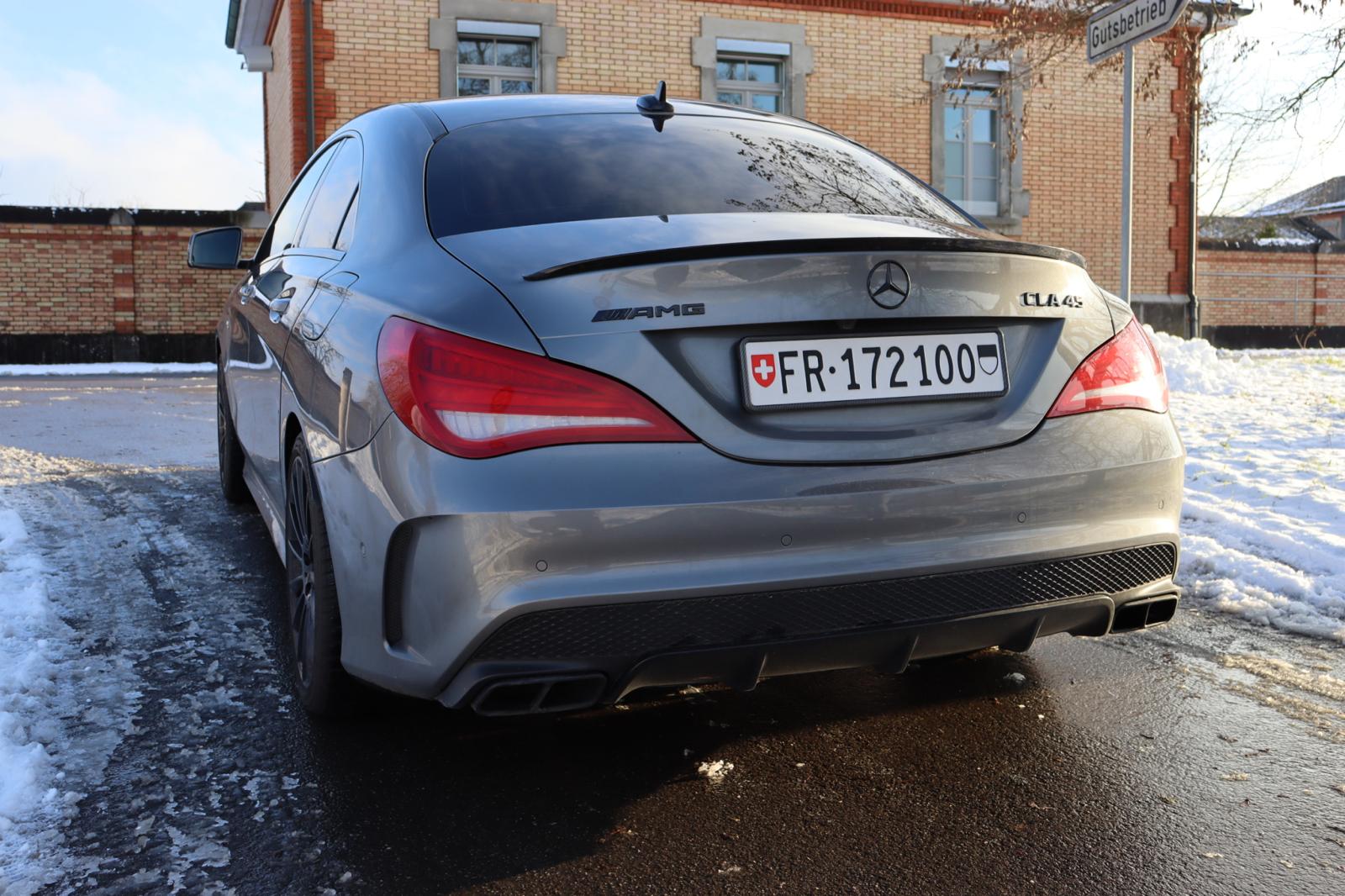 MERCEDES-BENZ CLA 45 AMG 4Matic Speedshift-image-3