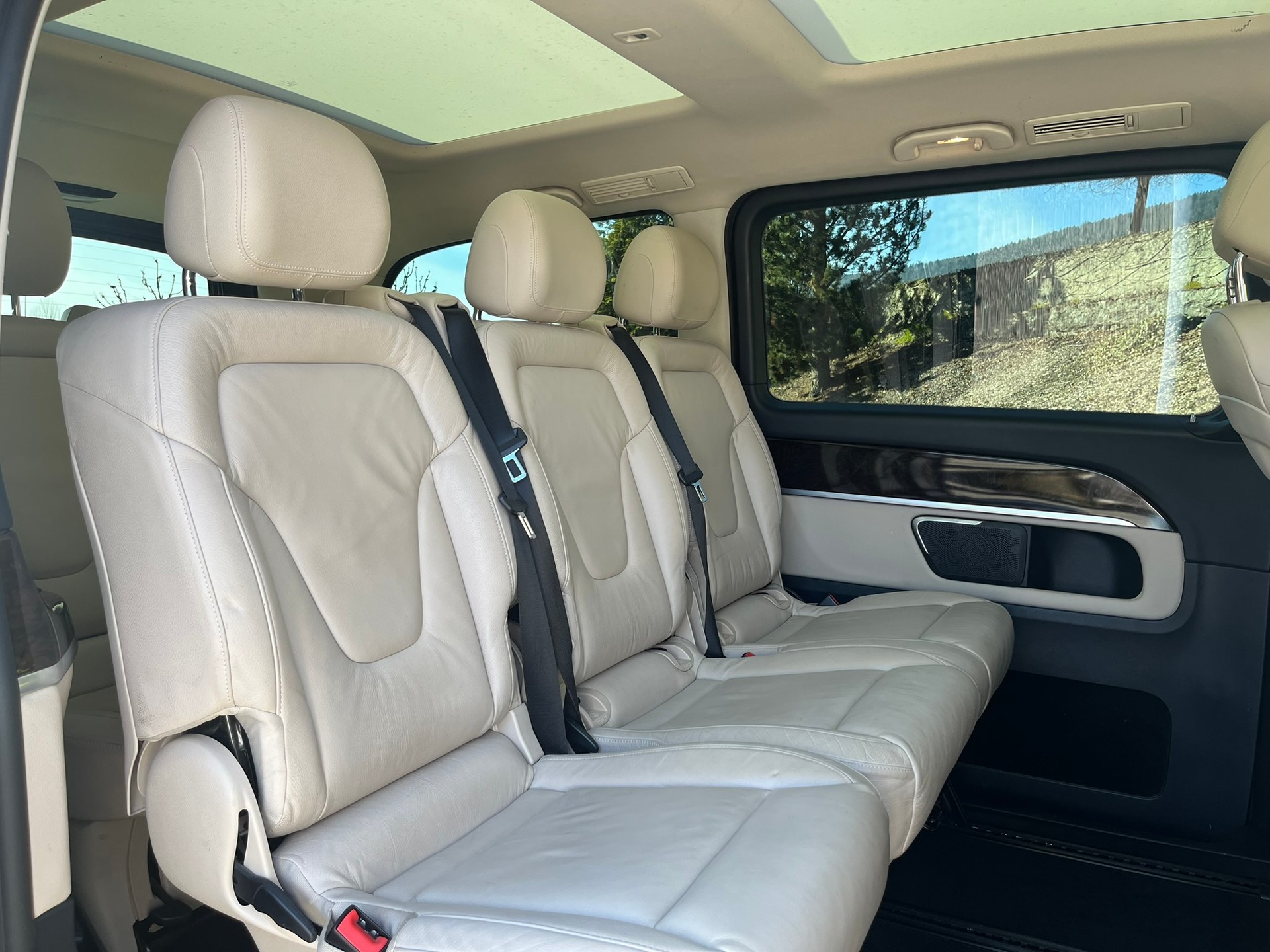 MERCEDES-BENZ V 250 d Avantgarde lang 4Matic 7G-Tronic-image-6