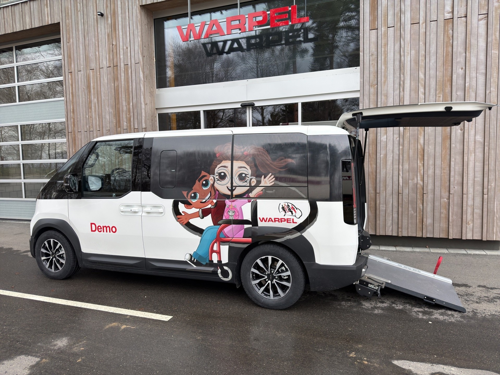 KIA PV5 Passenger 71.2 kWh-image-18