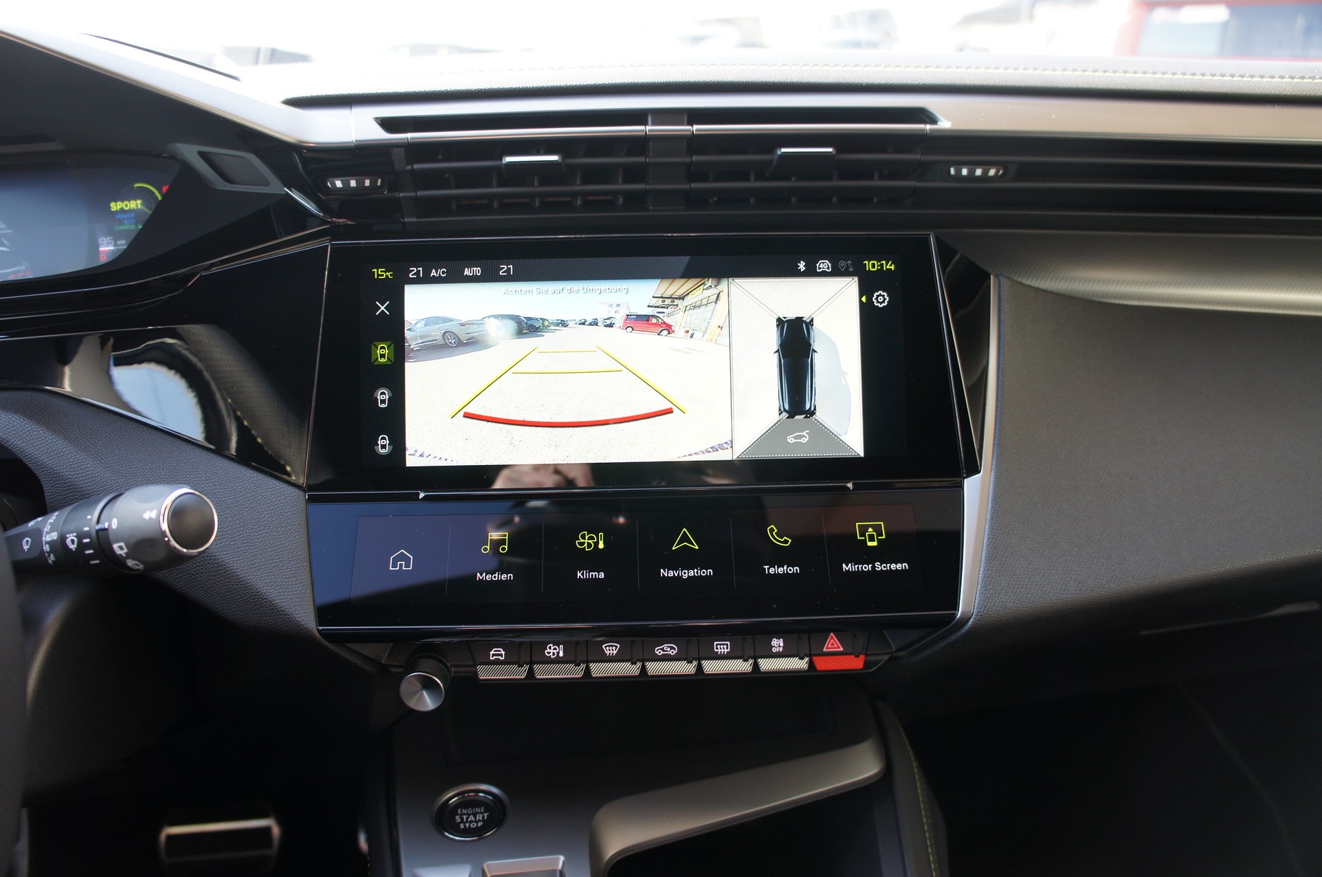 PEUGEOT 308 SW 1.6 PHEV 180 GT-image-17