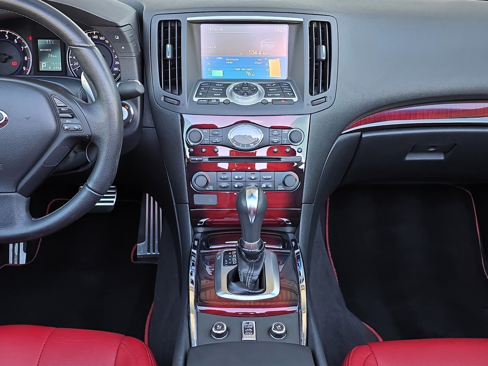INFINITI G37 Cabrio GT 3.7 V6 320 PS Premium Automatic Cabrio-image-11