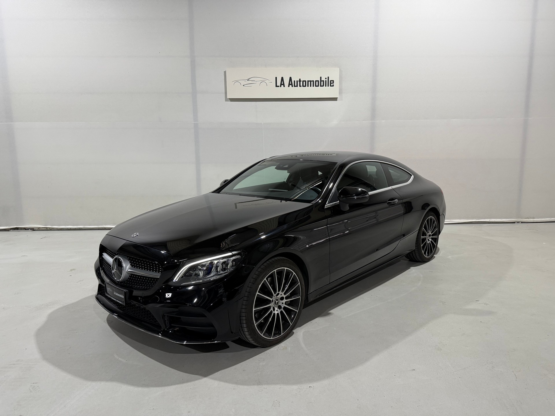 MERCEDES-BENZ C 400 Coupé 4Matic AMG Line 9G-tronic CH Fahrzeug