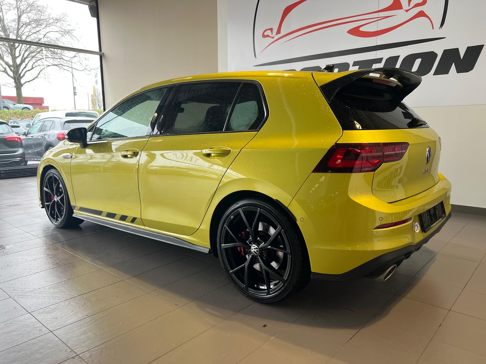 VW Golf 2.0 TSI GTI Clubsport 45 DSG-image-5