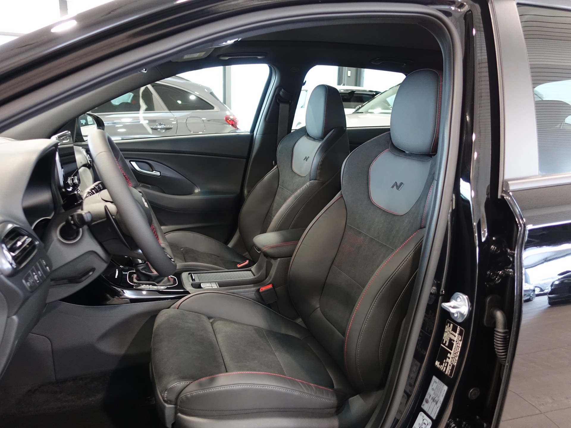 HYUNDAI i30 1.6 T-GDi N Line DCT-image-9