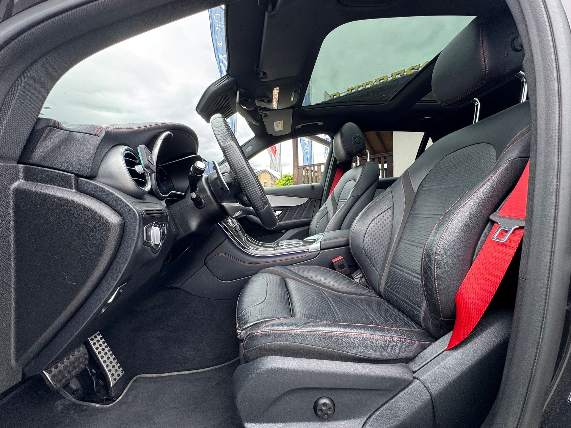 MERCEDES-BENZ GLC 43 AMG 4Matic 9G-Tronic-image-10