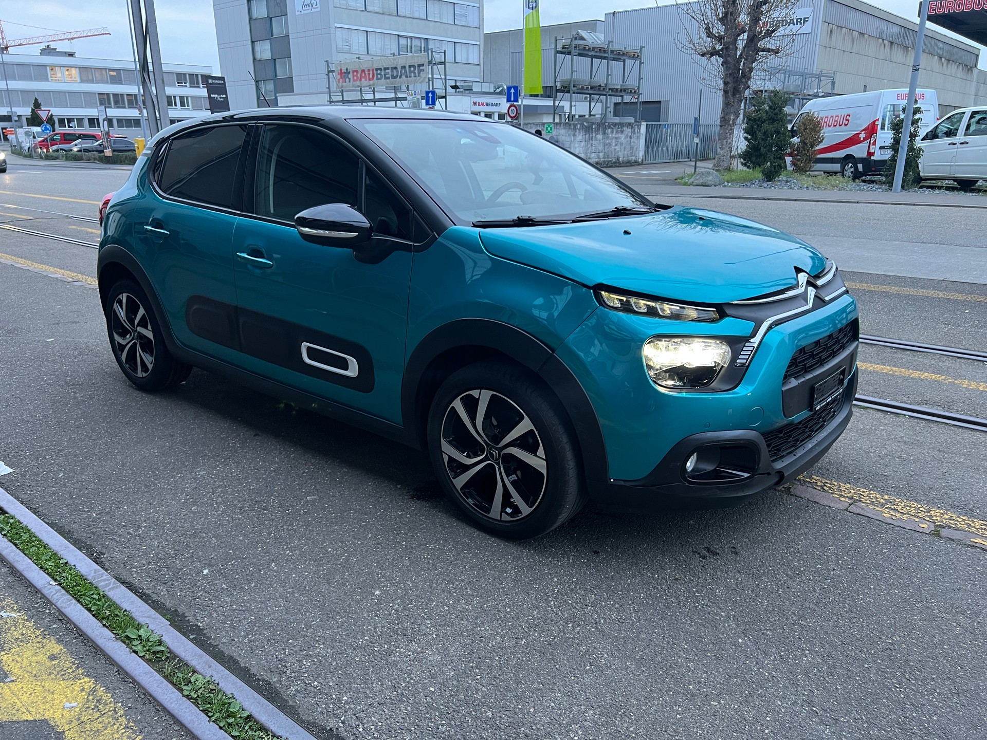 CITROEN C3 1.2i PureTech Swiss Edition EAT6-showroom-element-2
