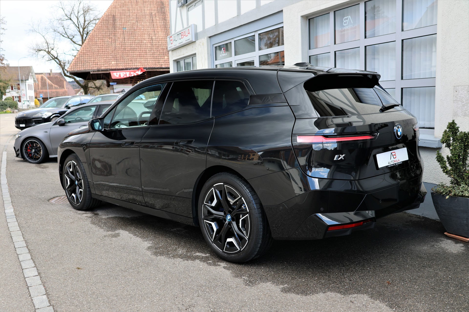 BMW iX xDrive40 Launch Edition (CH)-image-6