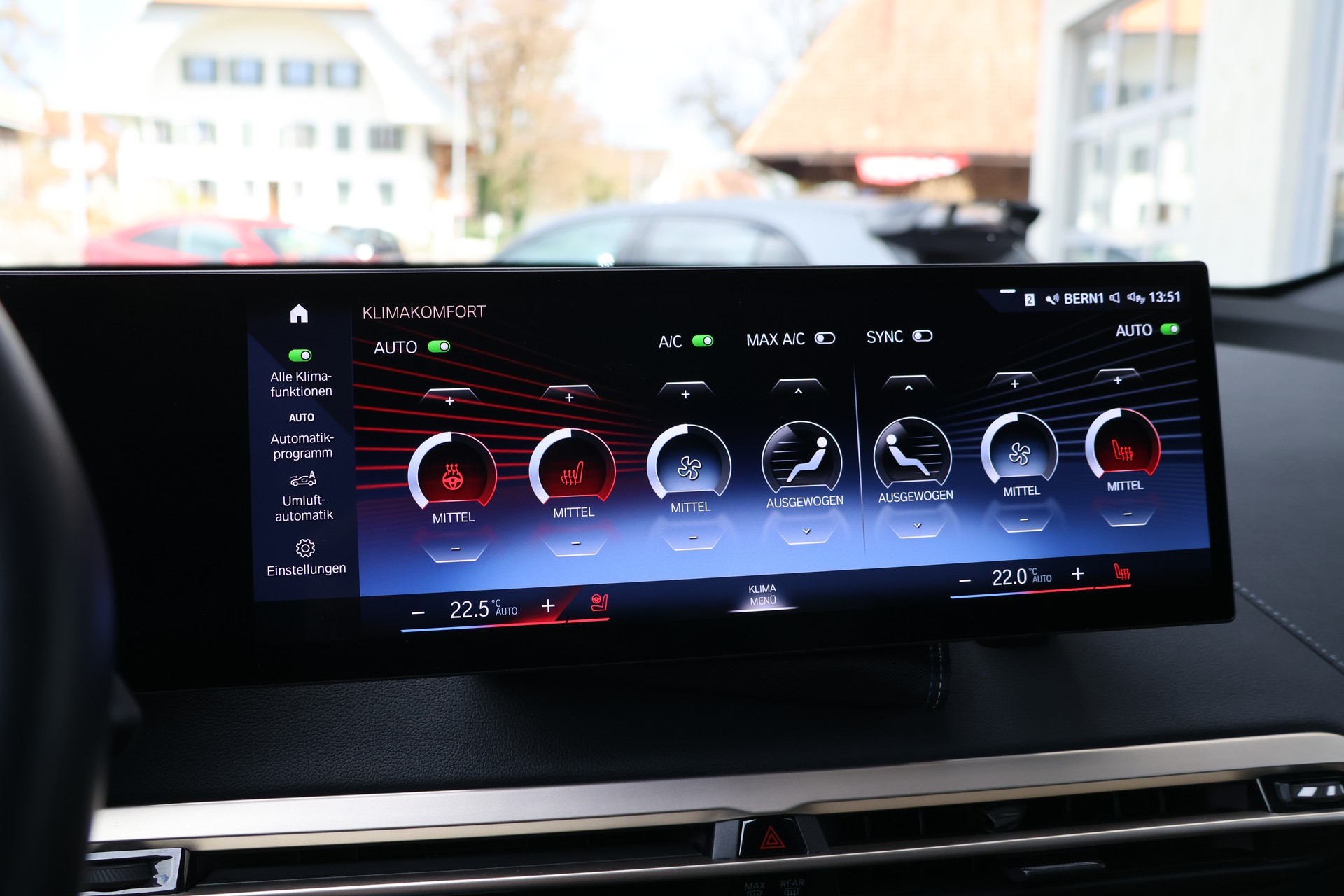 BMW iX xDrive40 Launch Edition (CH)-image-29