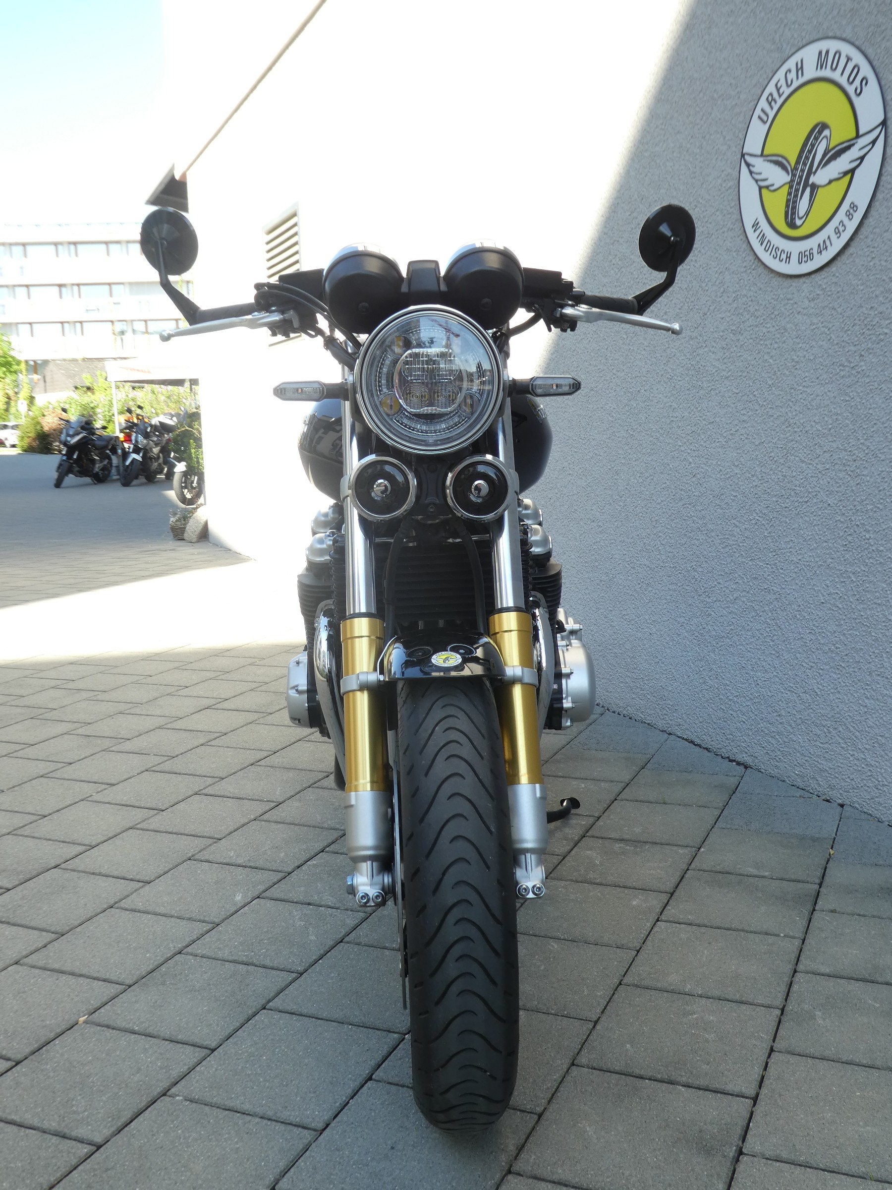 HONDA CB 1100 RS ABS-showroom-element-2