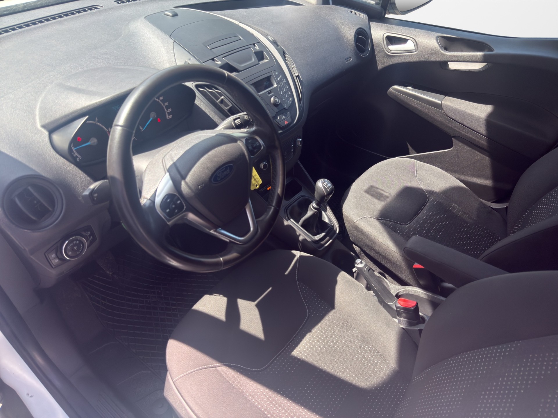 FORD Transit Courier 1.5 TDCi Trend-image-10