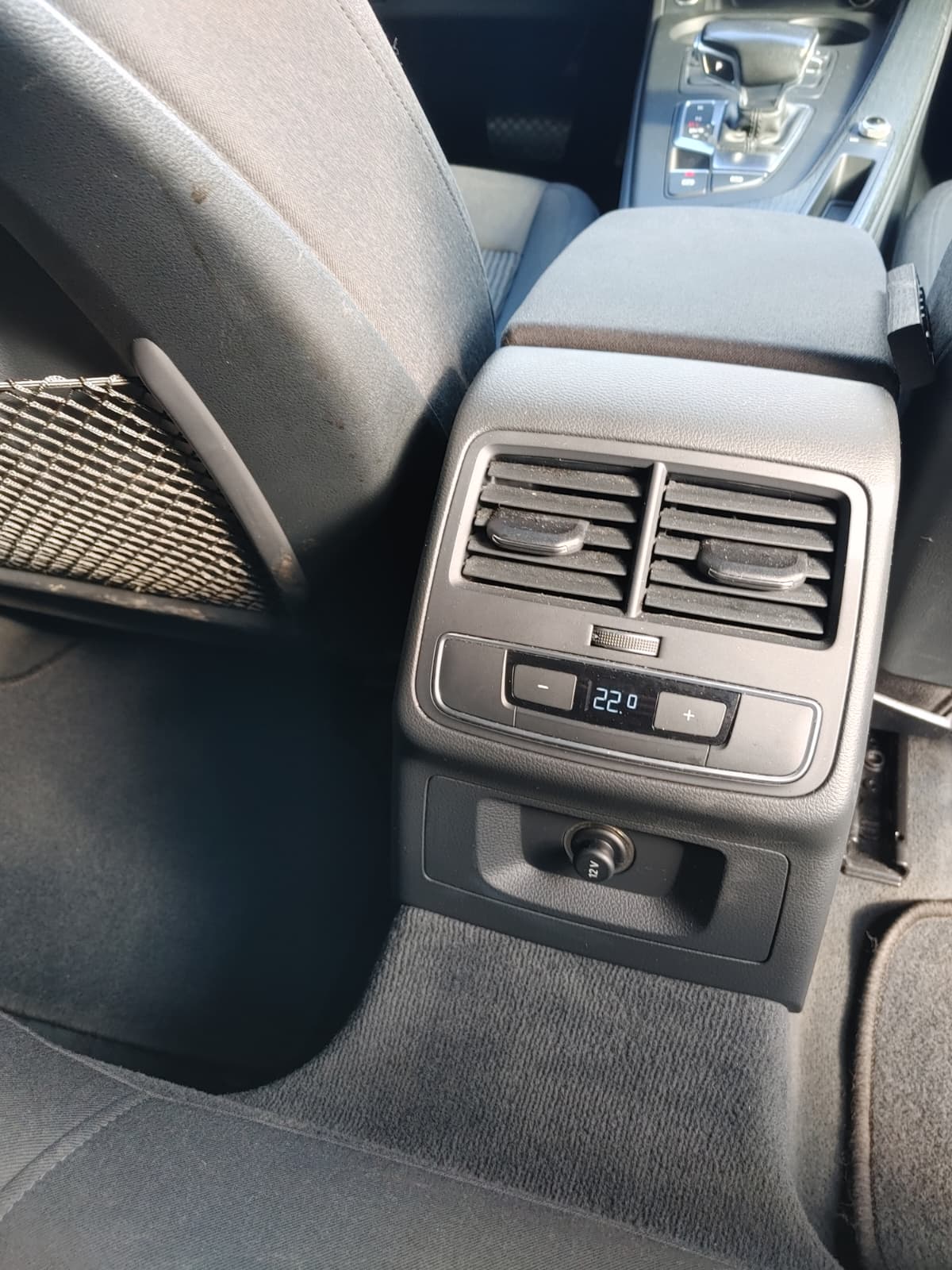 AUDI A4 1.4 TFSI S-tronic-image-9