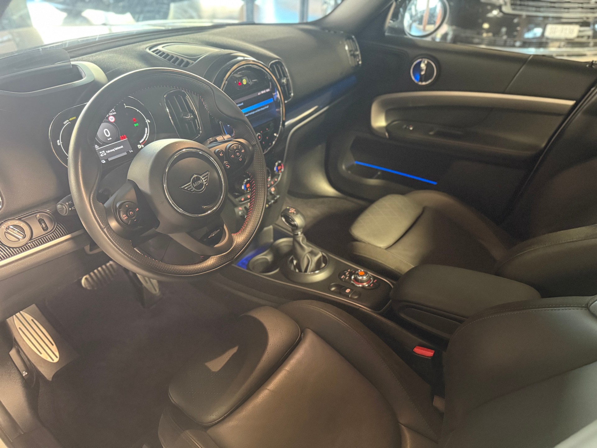 MINI Countryman Cooper SE ALL4 PHEV Steptronic-image-7