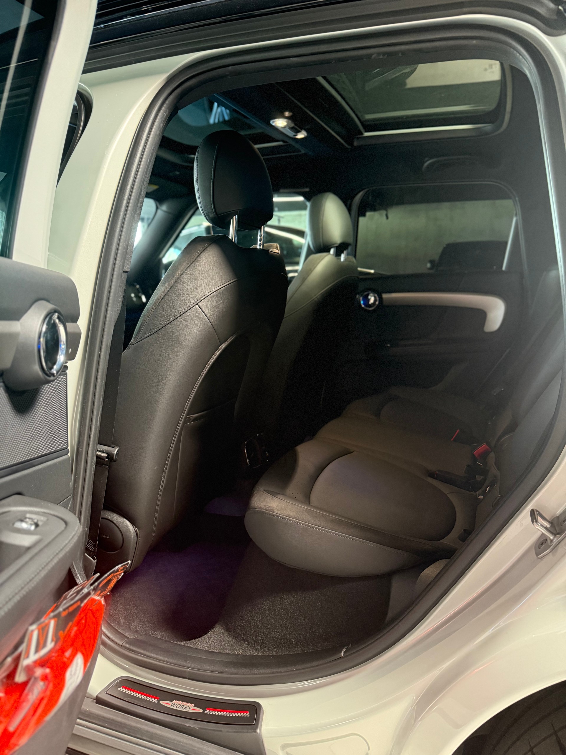 MINI Countryman Cooper SE ALL4 PHEV Steptronic-image-8