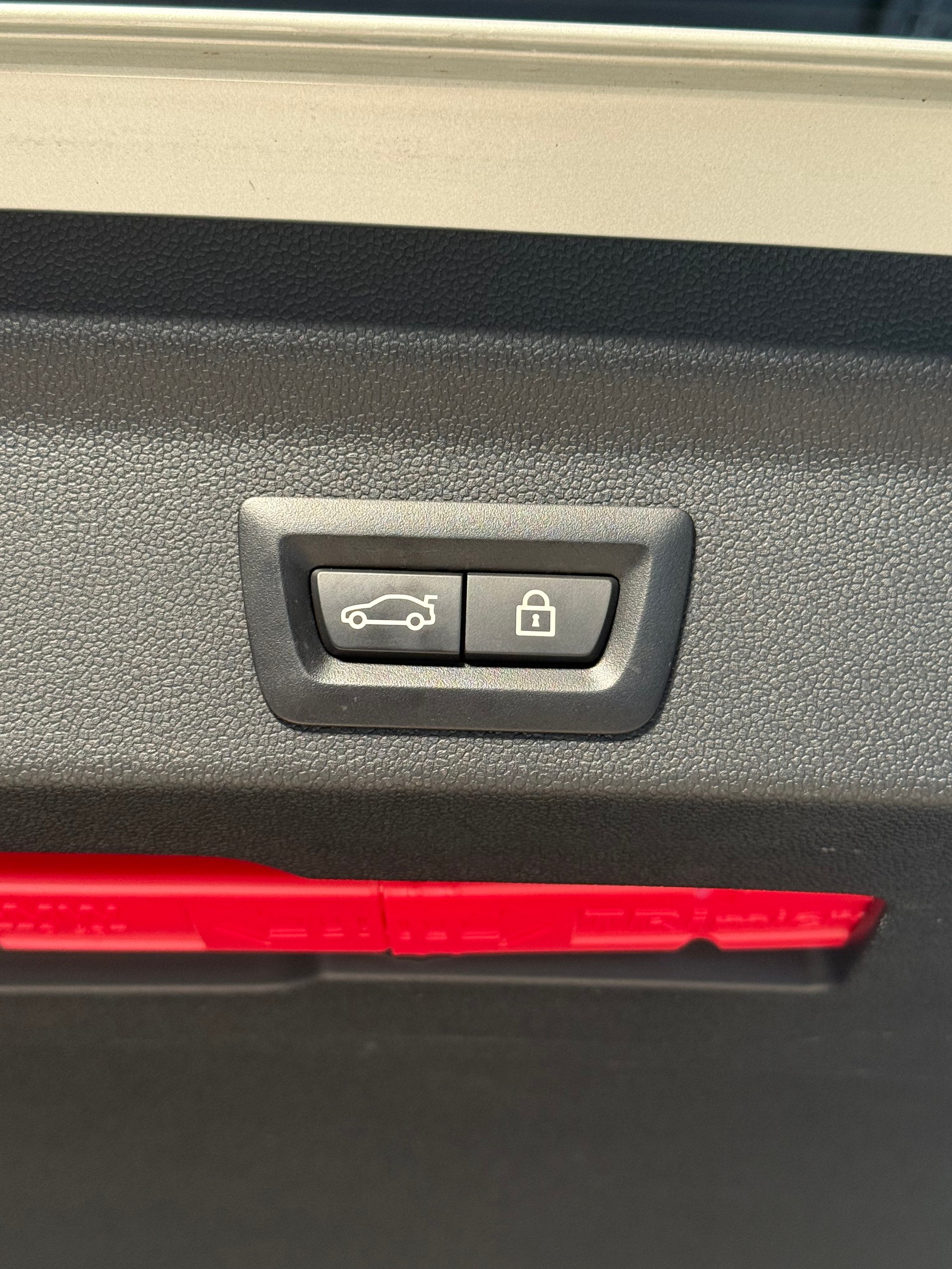 MINI Countryman Cooper SE ALL4 PHEV Steptronic-image-12